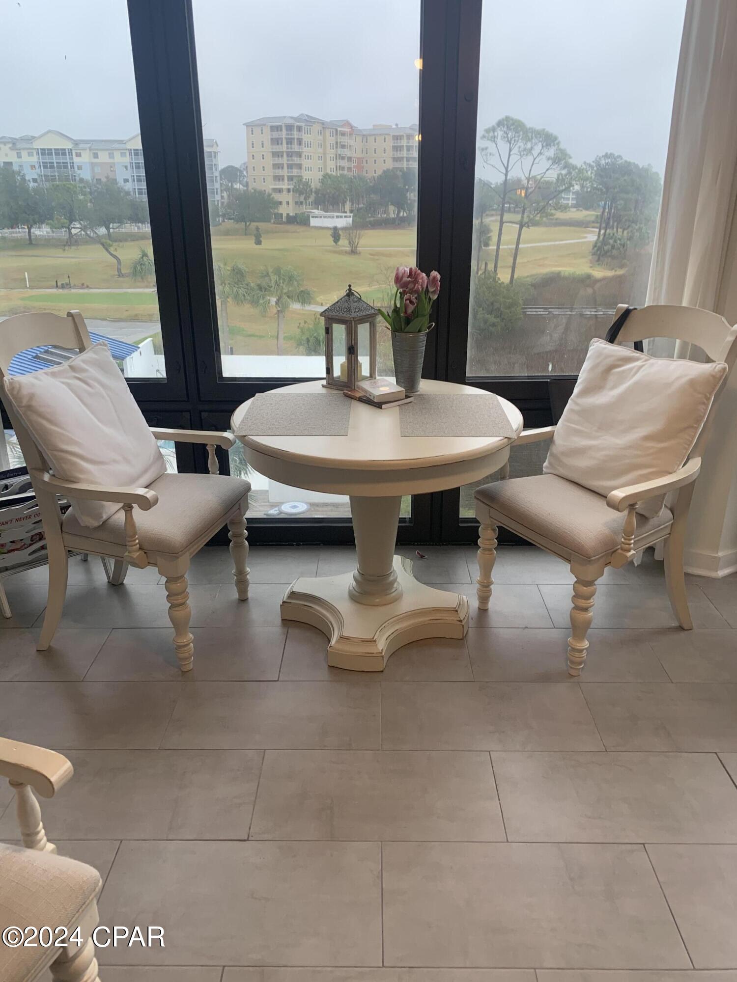 Lagoon Towers Phase I - Residential