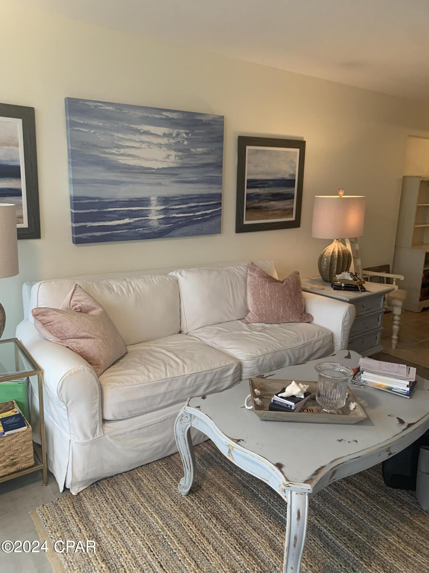 Lagoon Towers Phase I - Residential