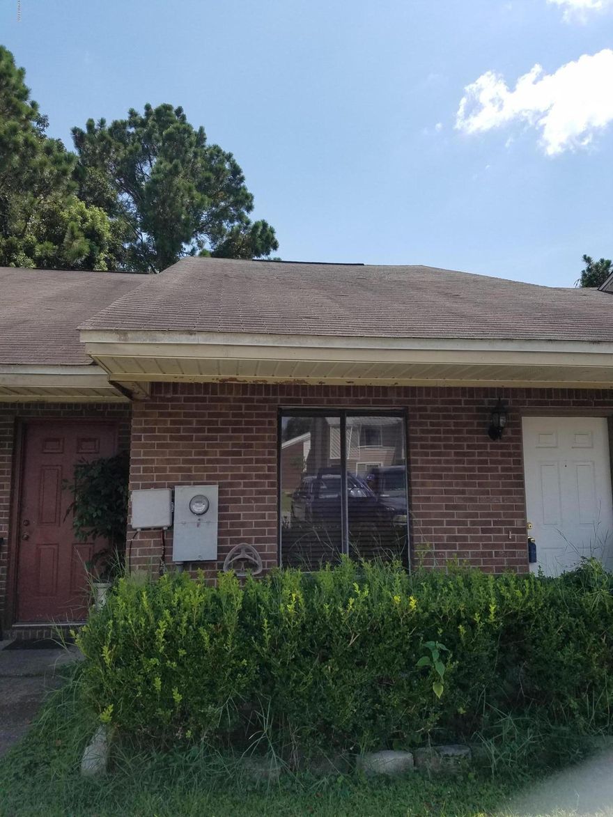Property is on a Supra and is Vacant.

Please go see!