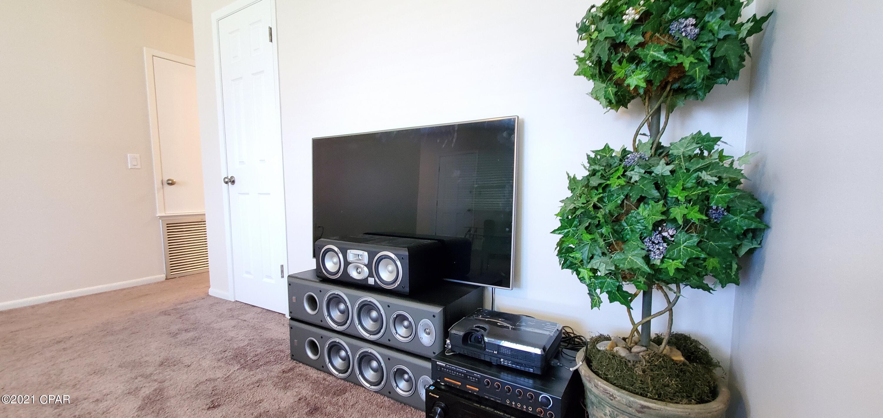 Towne & Country Lake Estates - Residential