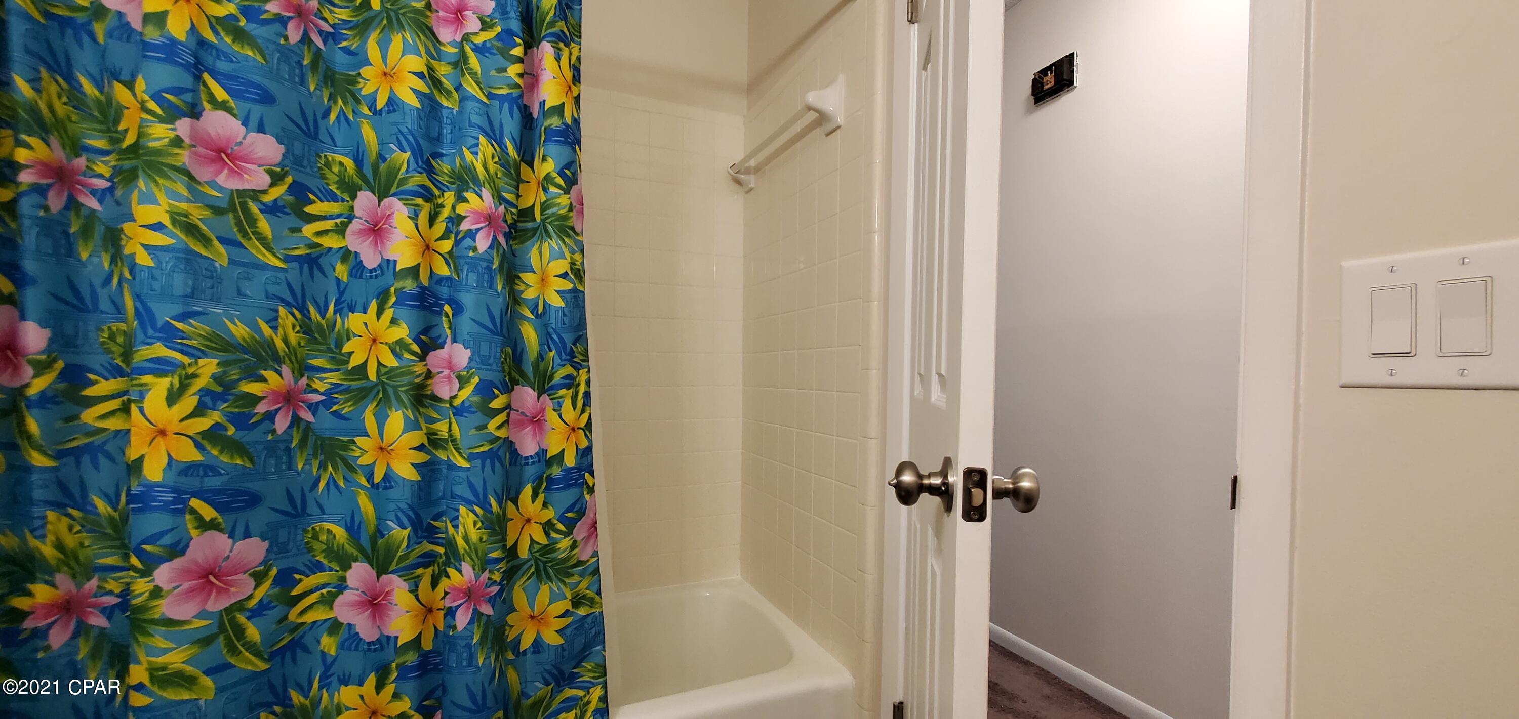 Towne & Country Lake Estates - Residential