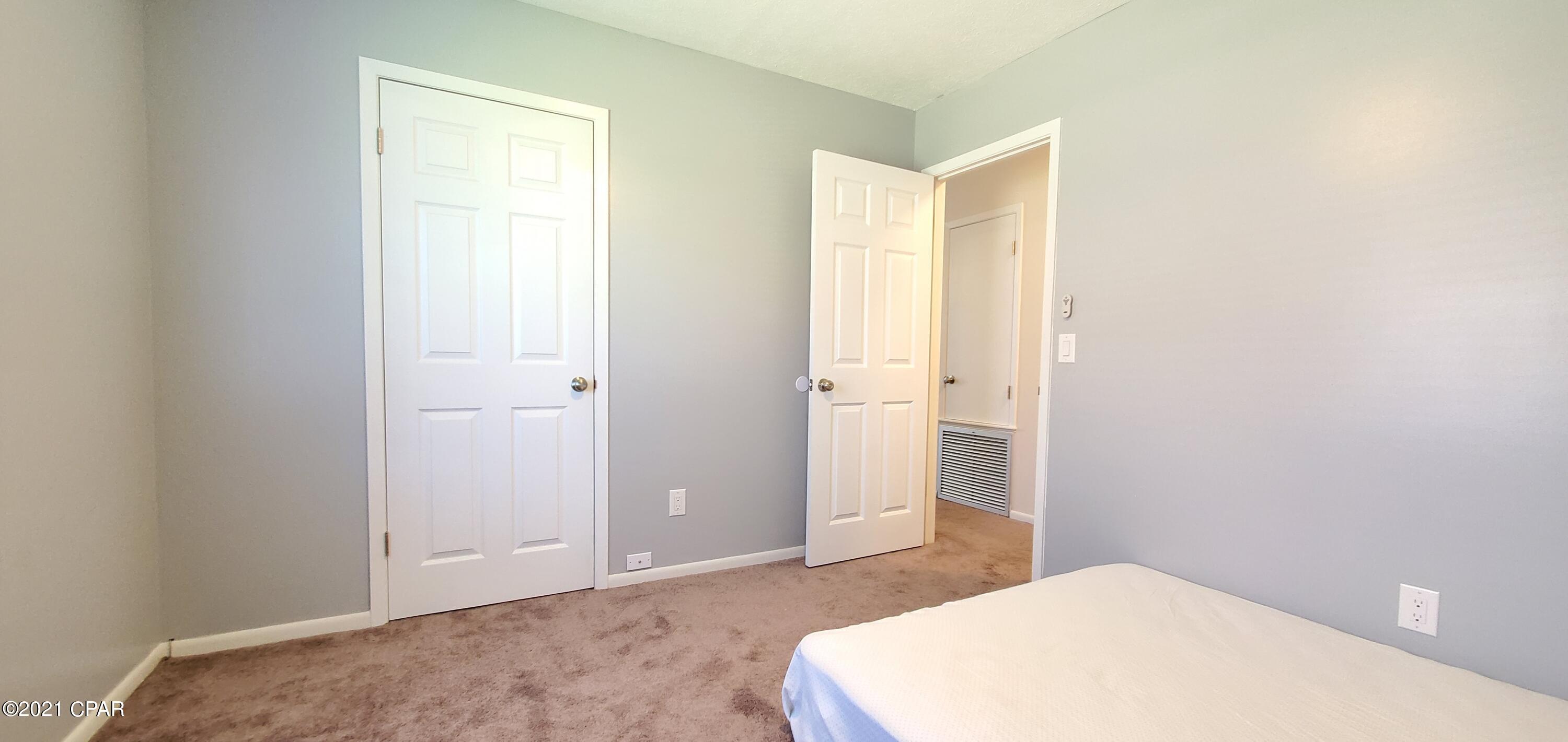 Towne & Country Lake Estates - Residential