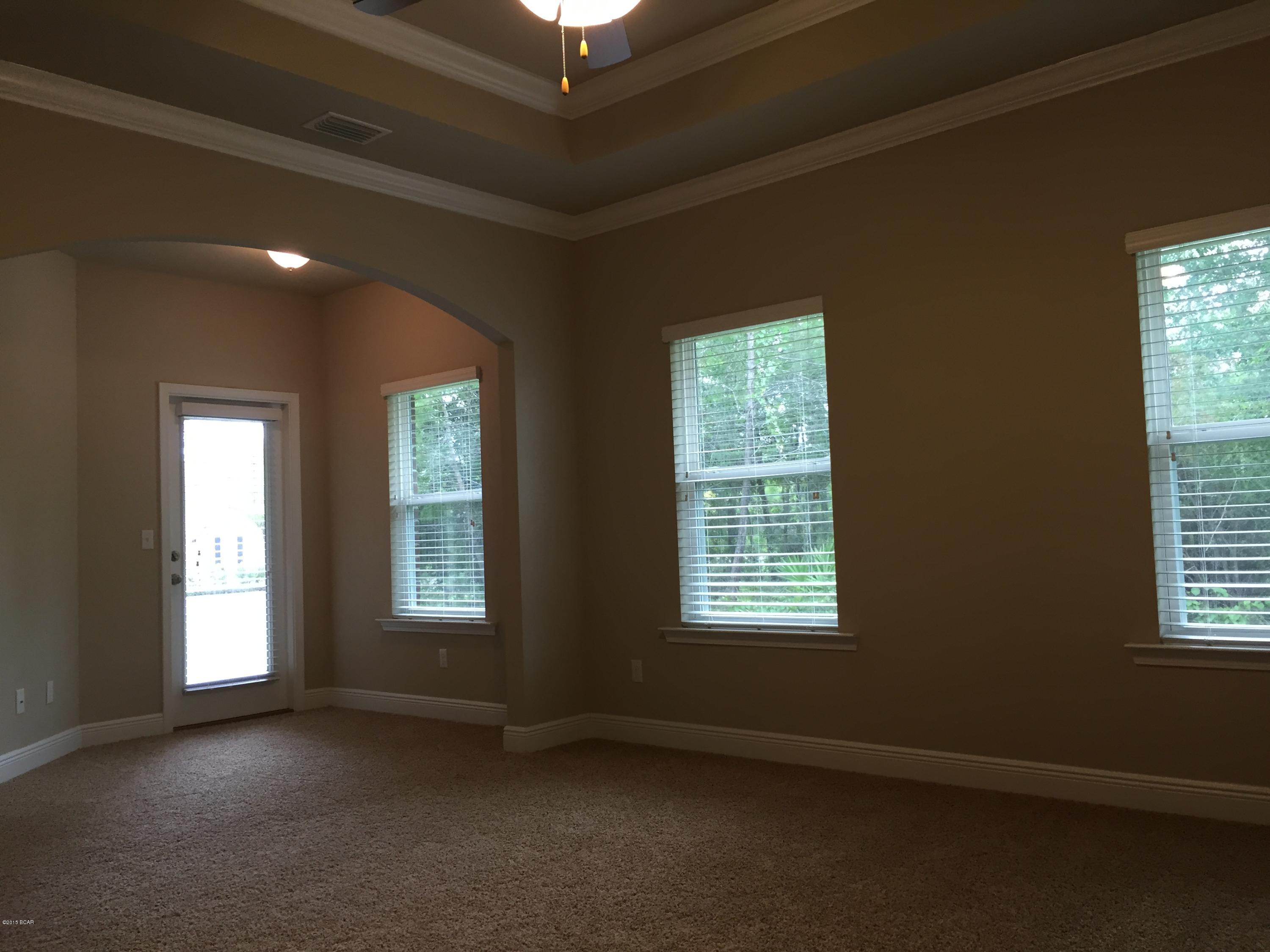 Lake Merial - Residential