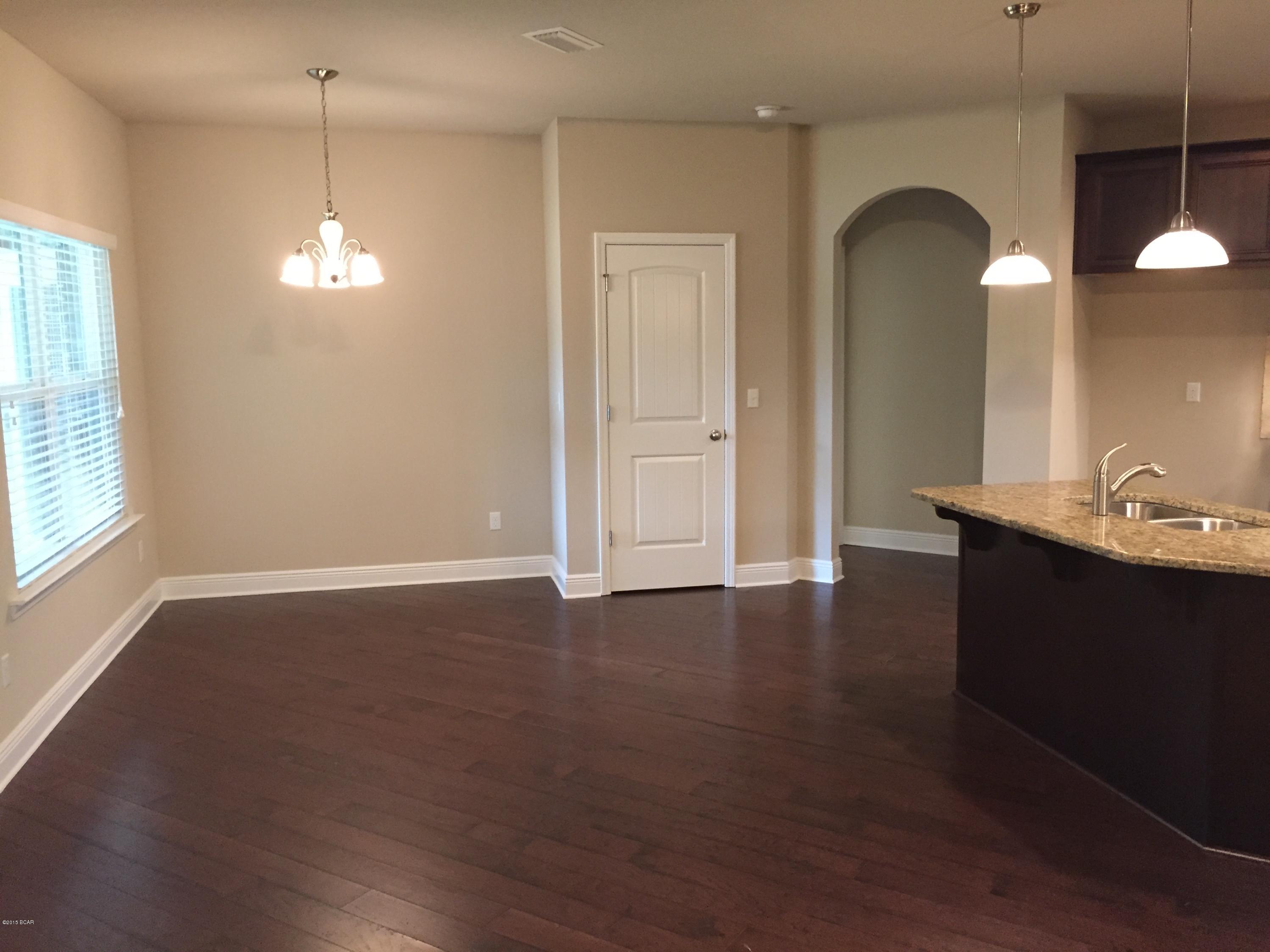 Lake Merial - Residential