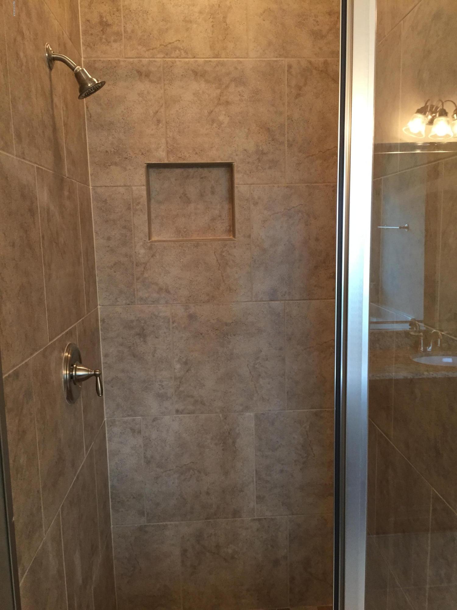 Lake Merial - Residential