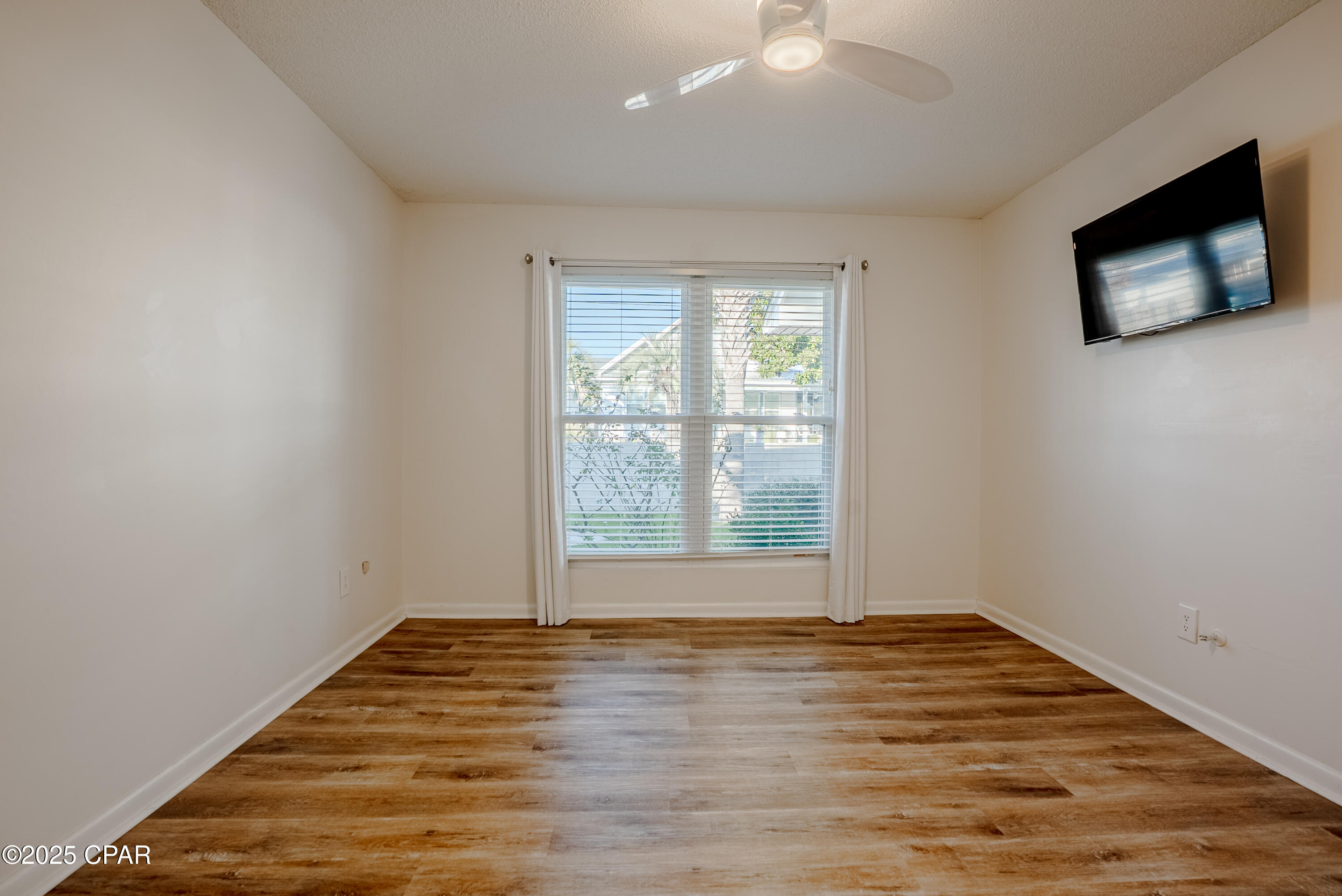 Laguna Beach 2nd Add - Residential