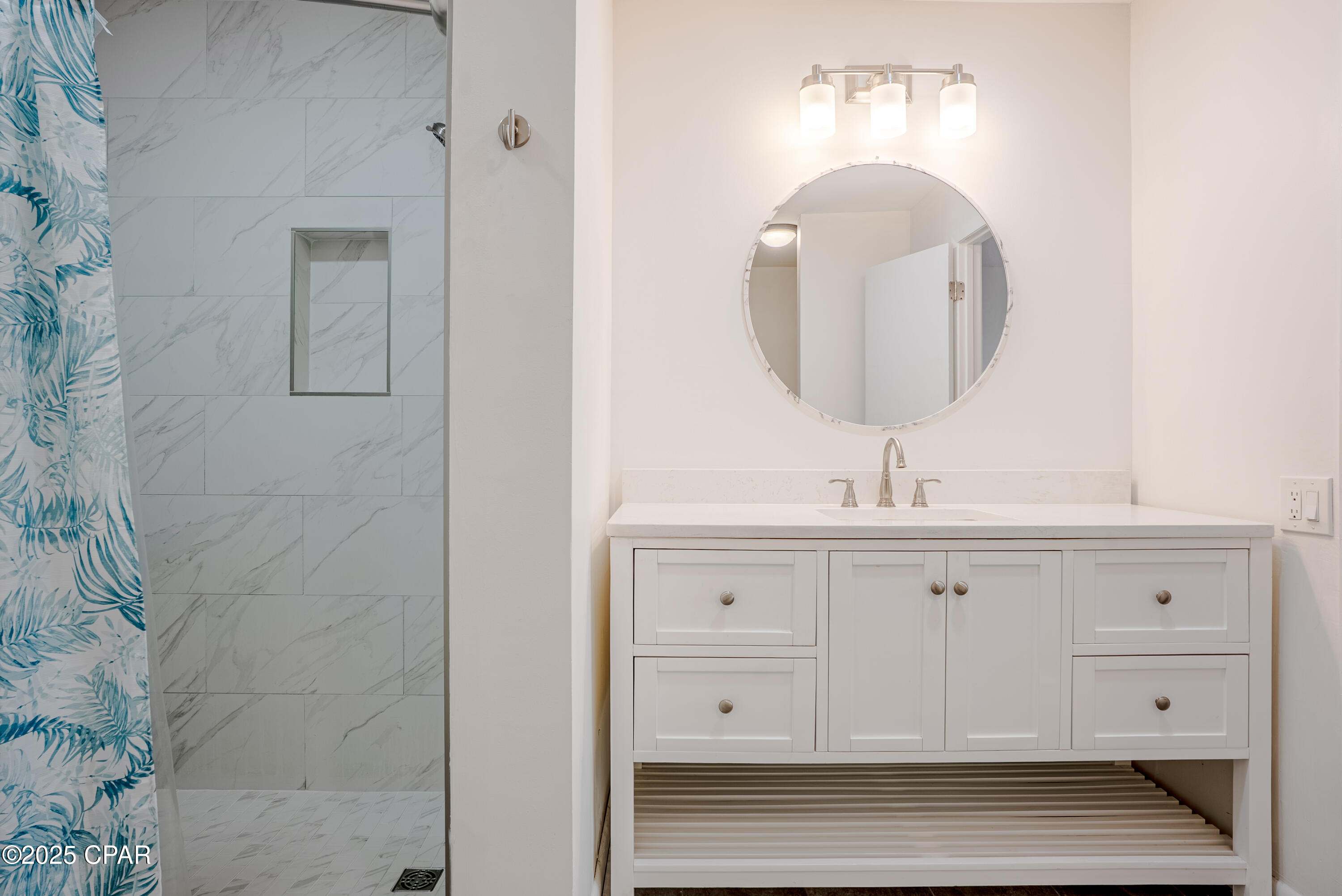 Laguna Beach 2nd Add - Residential