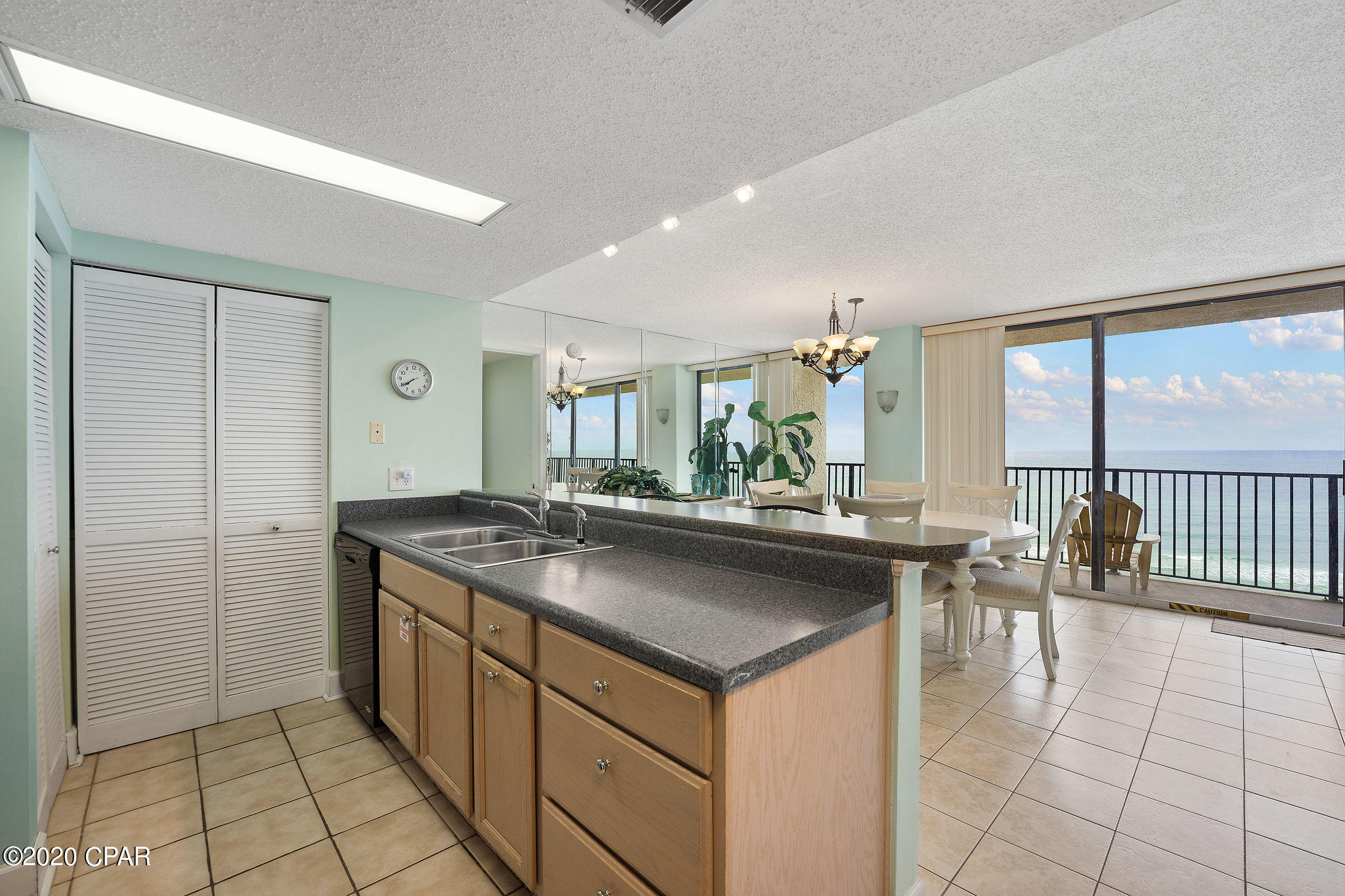 Seachase Condo - Residential