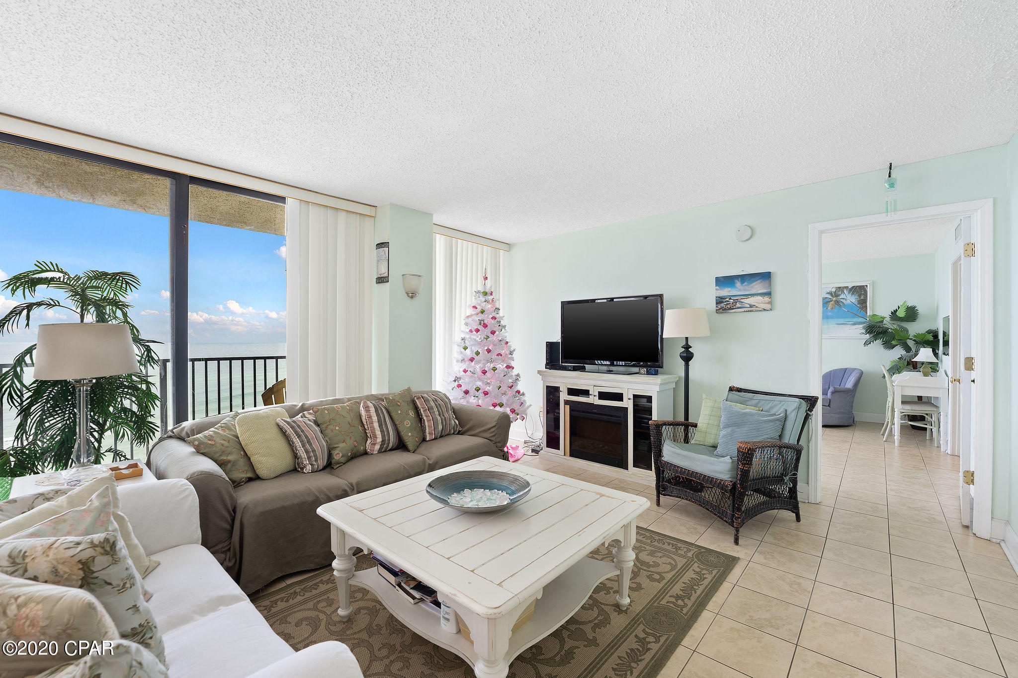 Seachase Condo - Residential