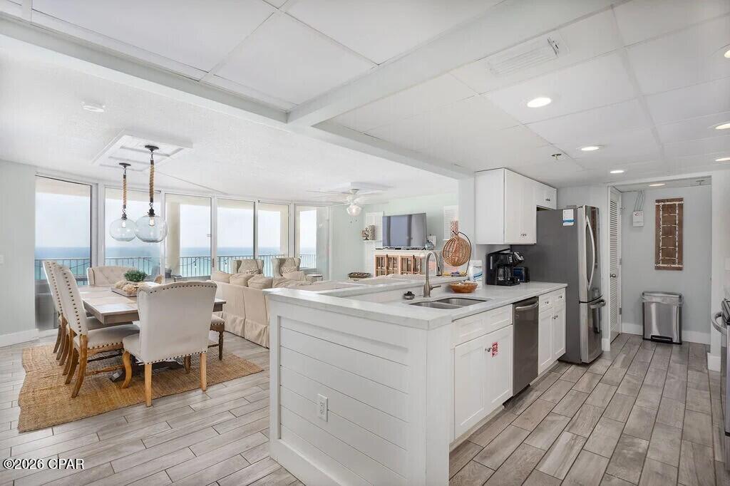 Long Beach Towers IV - Residential