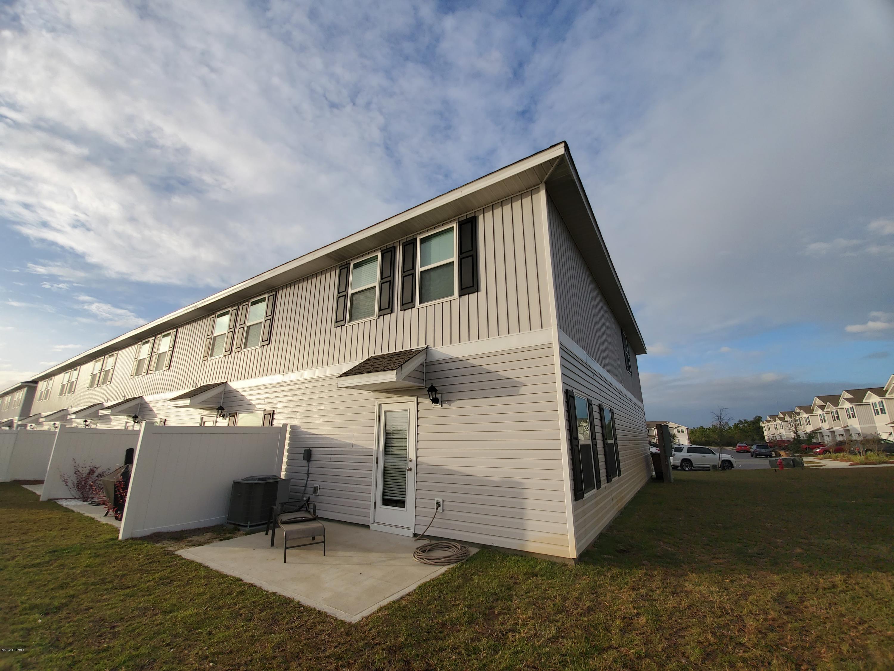 [No Recorded Subdiv] - Residential Lease