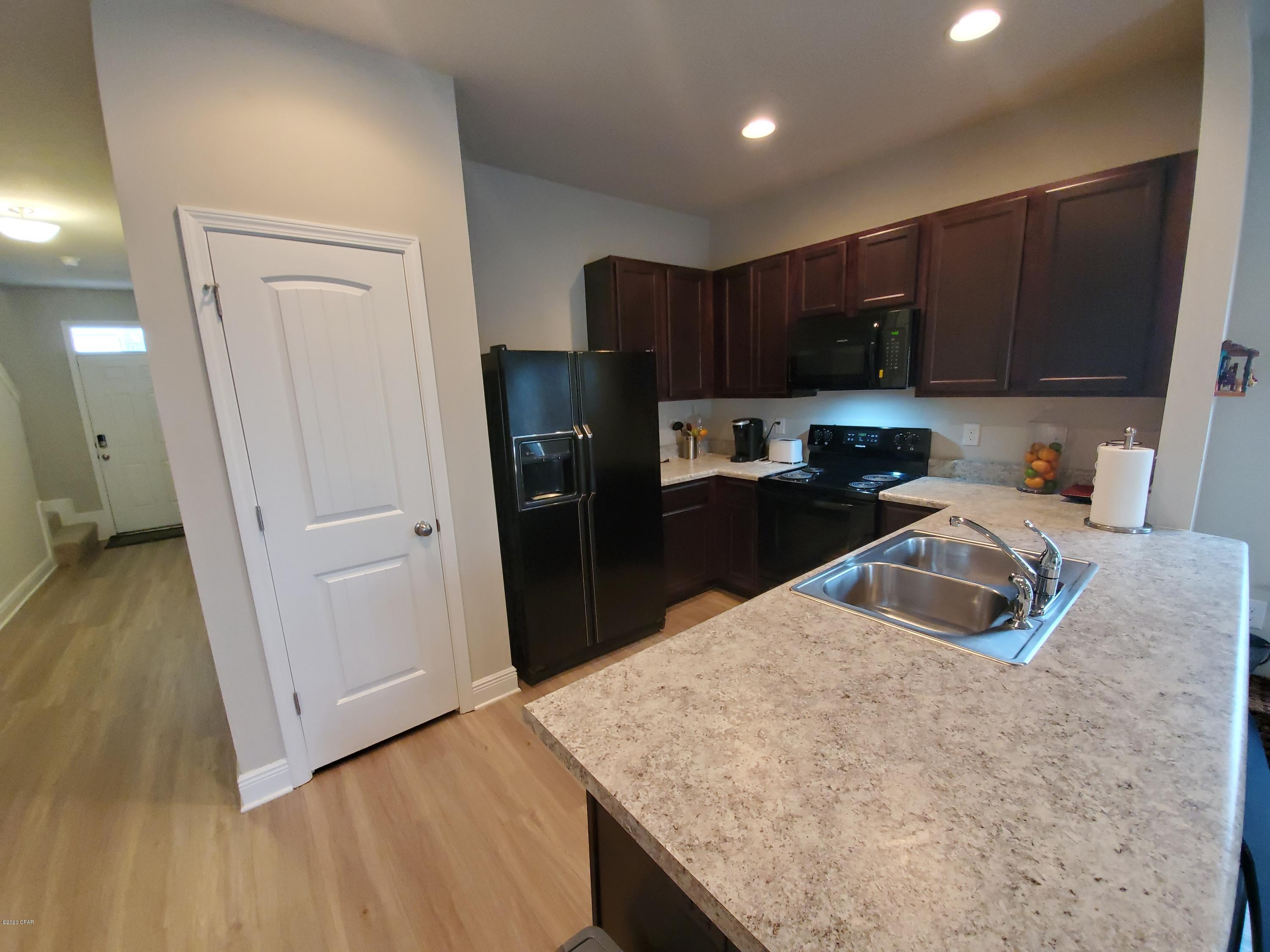 [No Recorded Subdiv] - Residential Lease