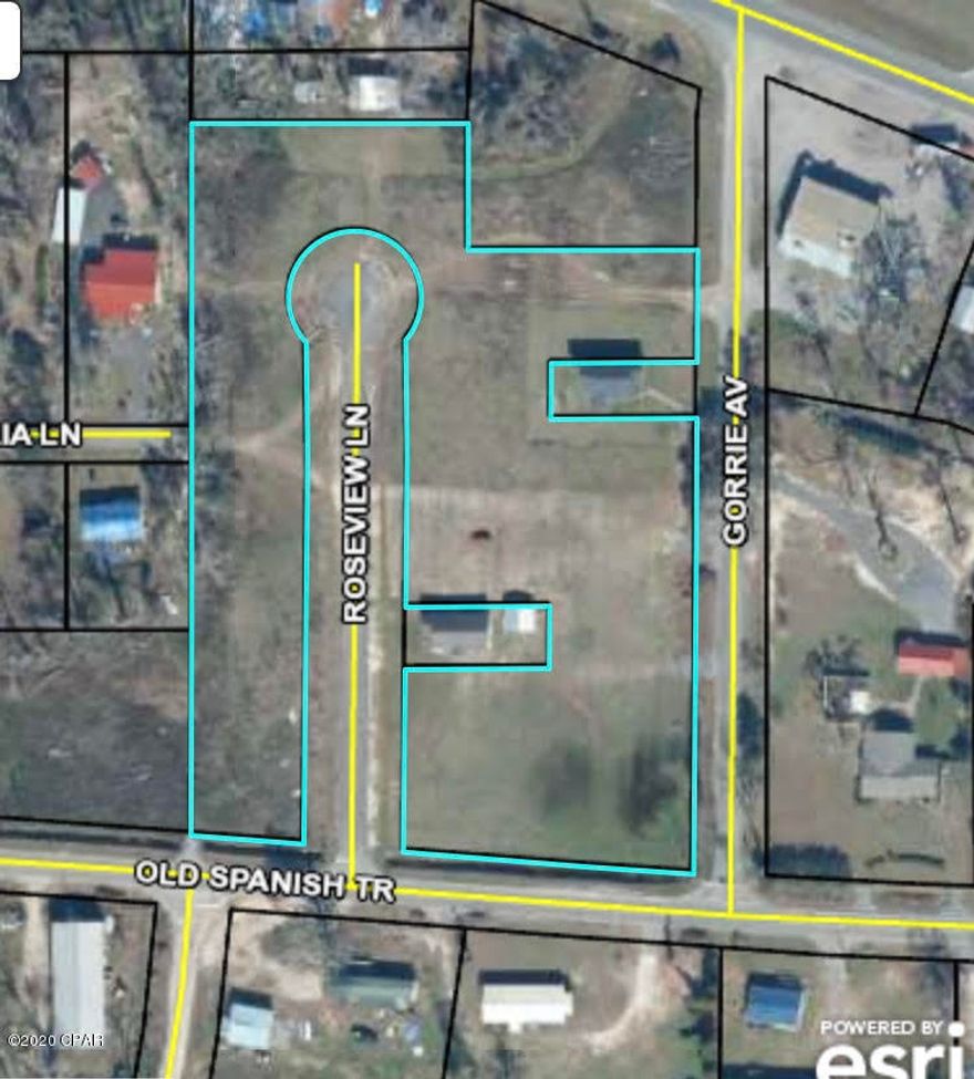 Perfect opportunity to build some spec homes or build a whole subdivision. This property is on city water, sewage and has underground power.

Sneads is a growing community that is nestled in a quiet, safe geographic location that is still close to Tallahassee, FL, Dothan Alabama and Panama City Florida. Marianna is only 12 country miles away where you can find shopping and restaurants. Topnotch schools, family atmosphere, minutes from Lake Seminole.