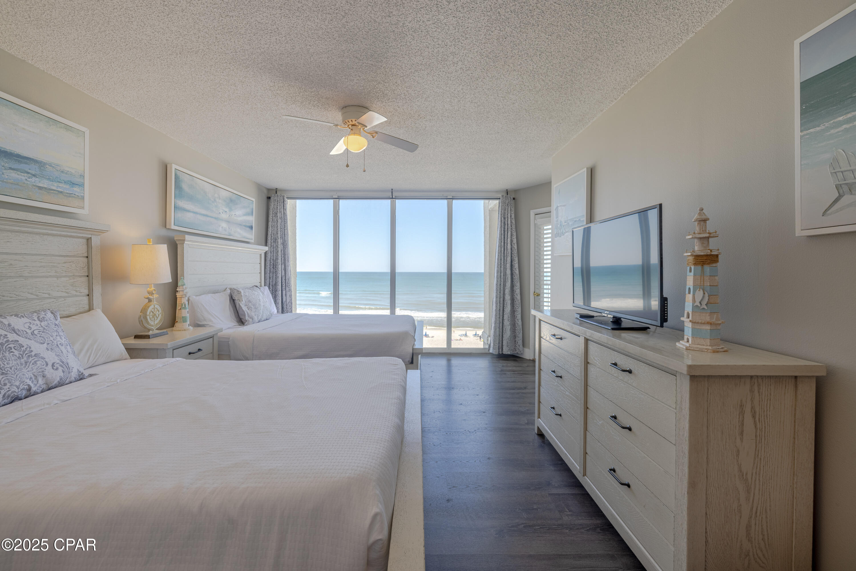 Long Beach Towers I - Residential