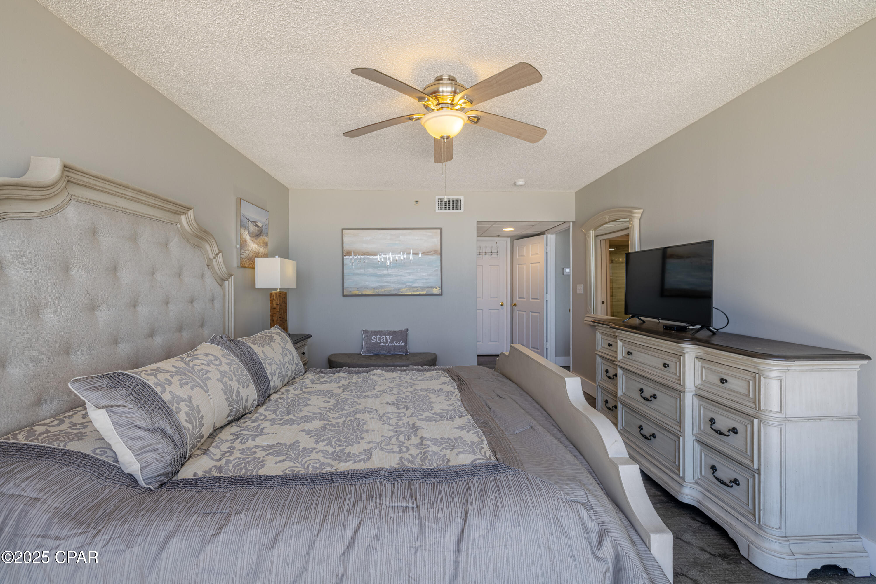 Long Beach Towers I - Residential