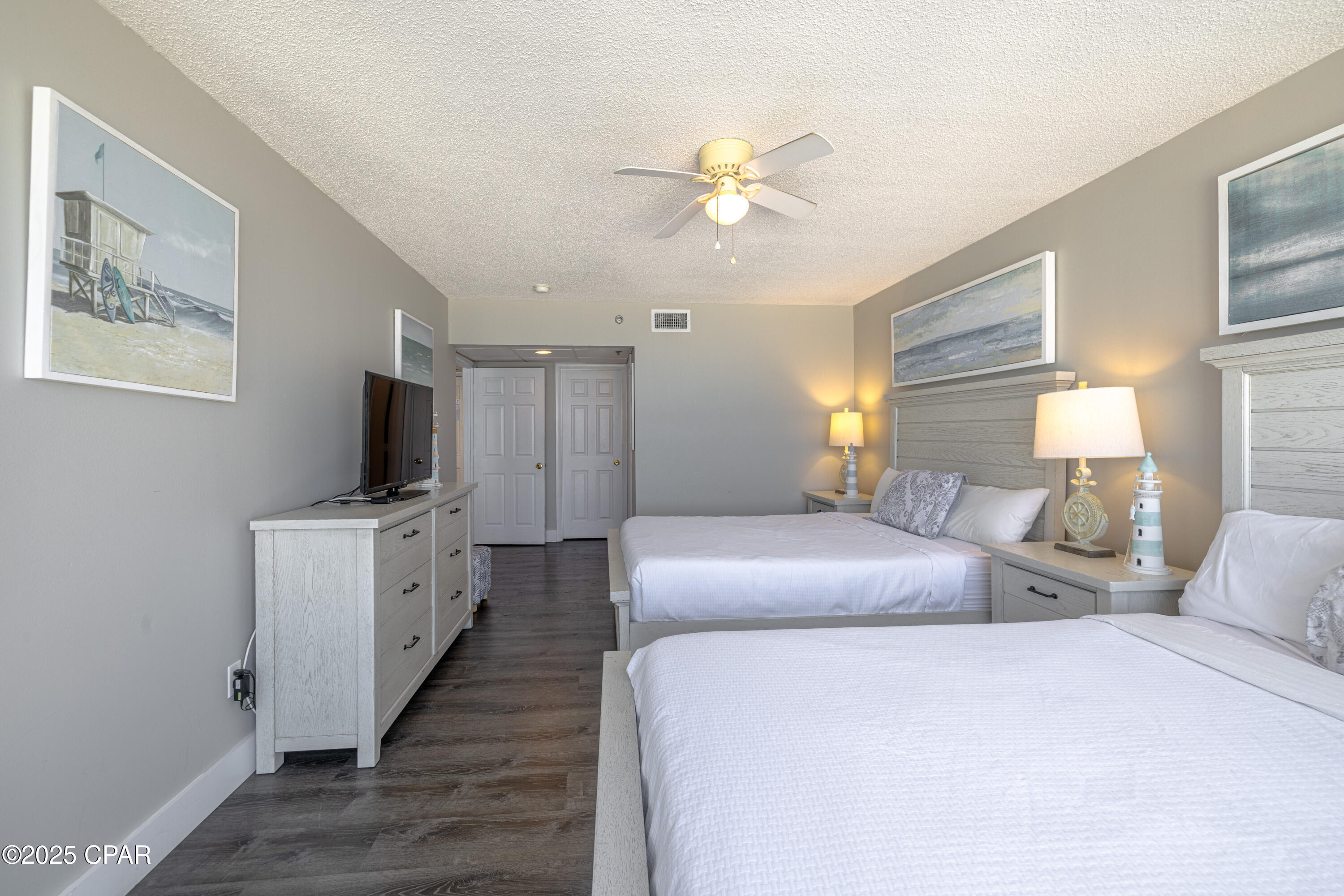 Long Beach Towers I - Residential