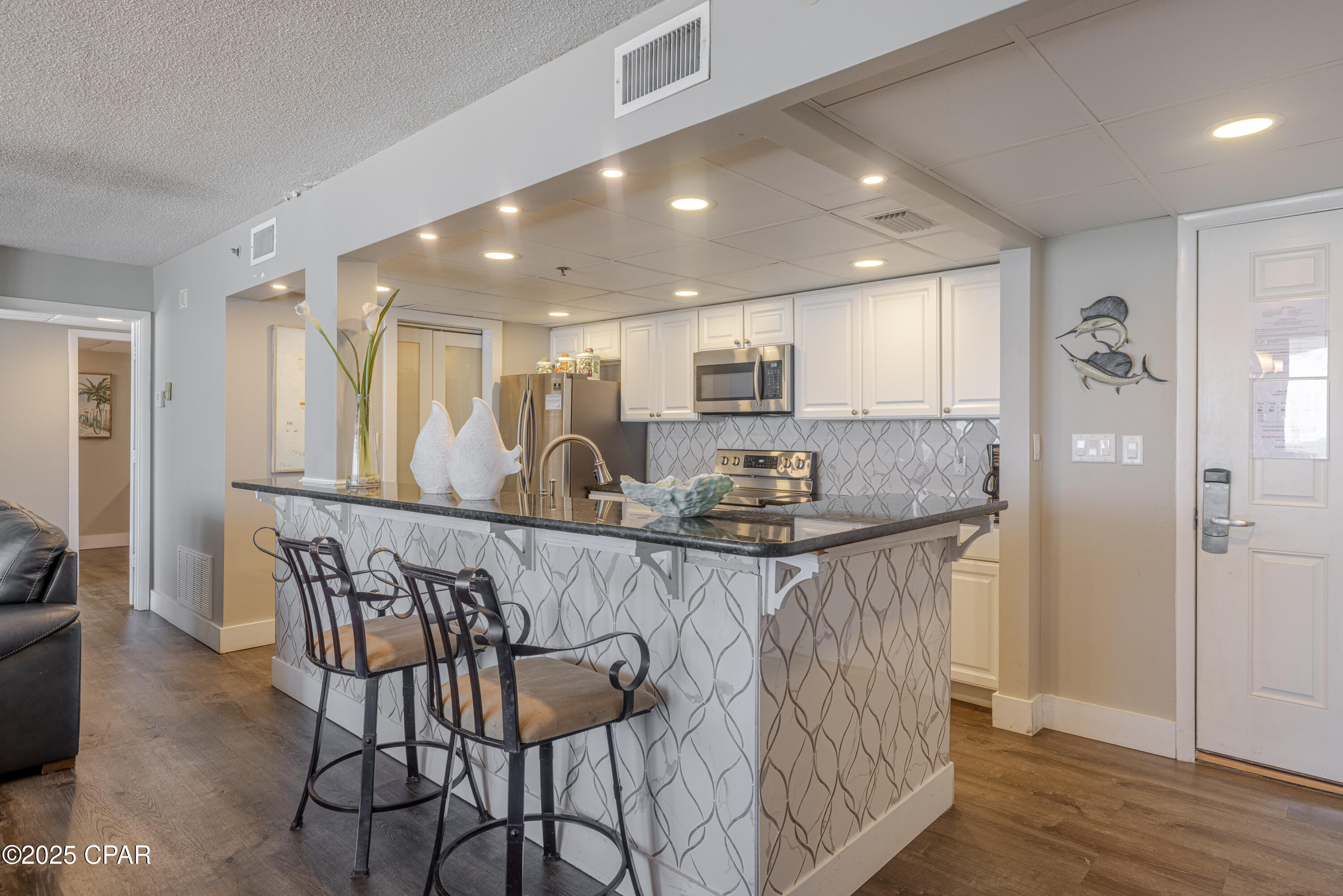 Long Beach Towers I - Residential