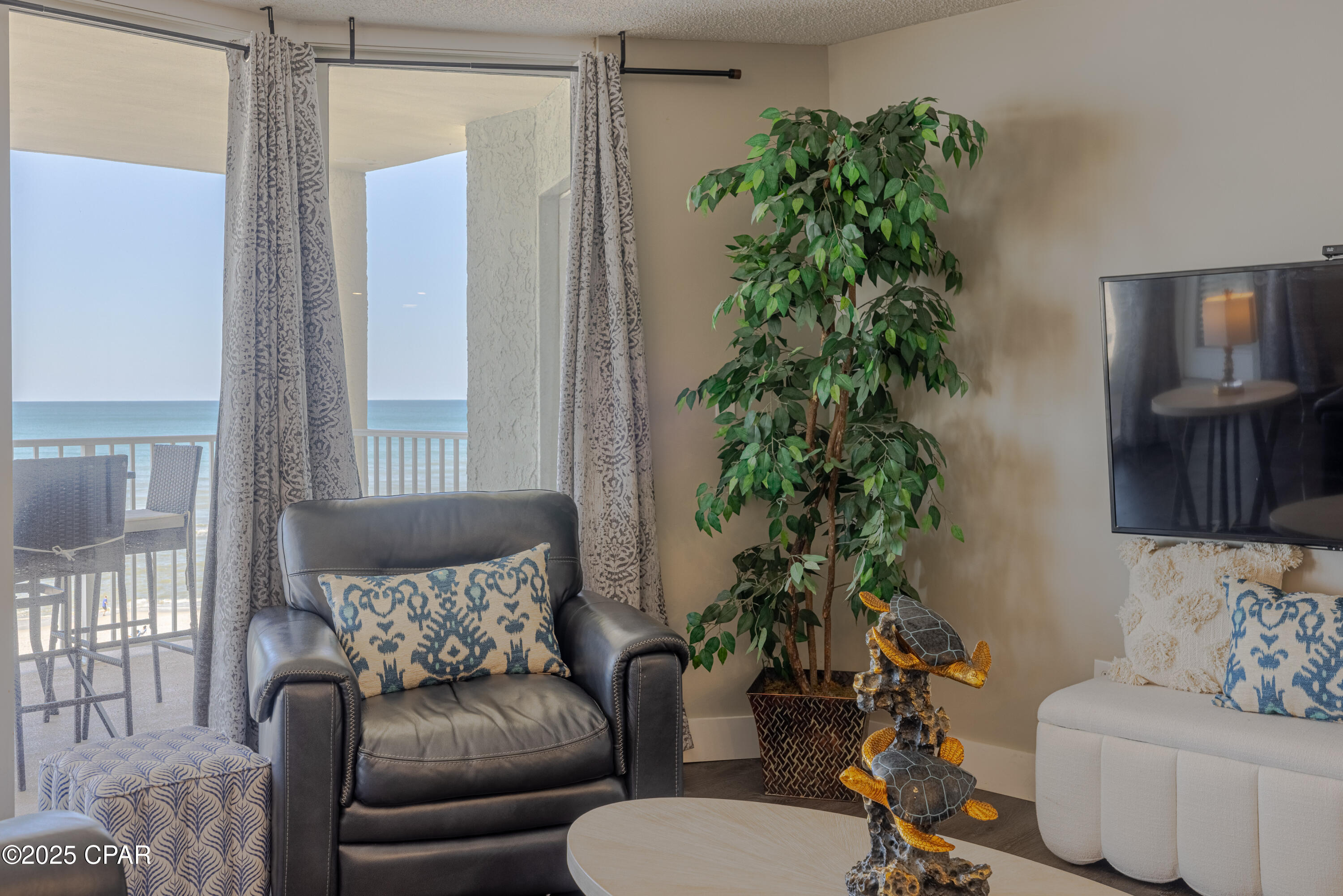 Long Beach Towers I - Residential