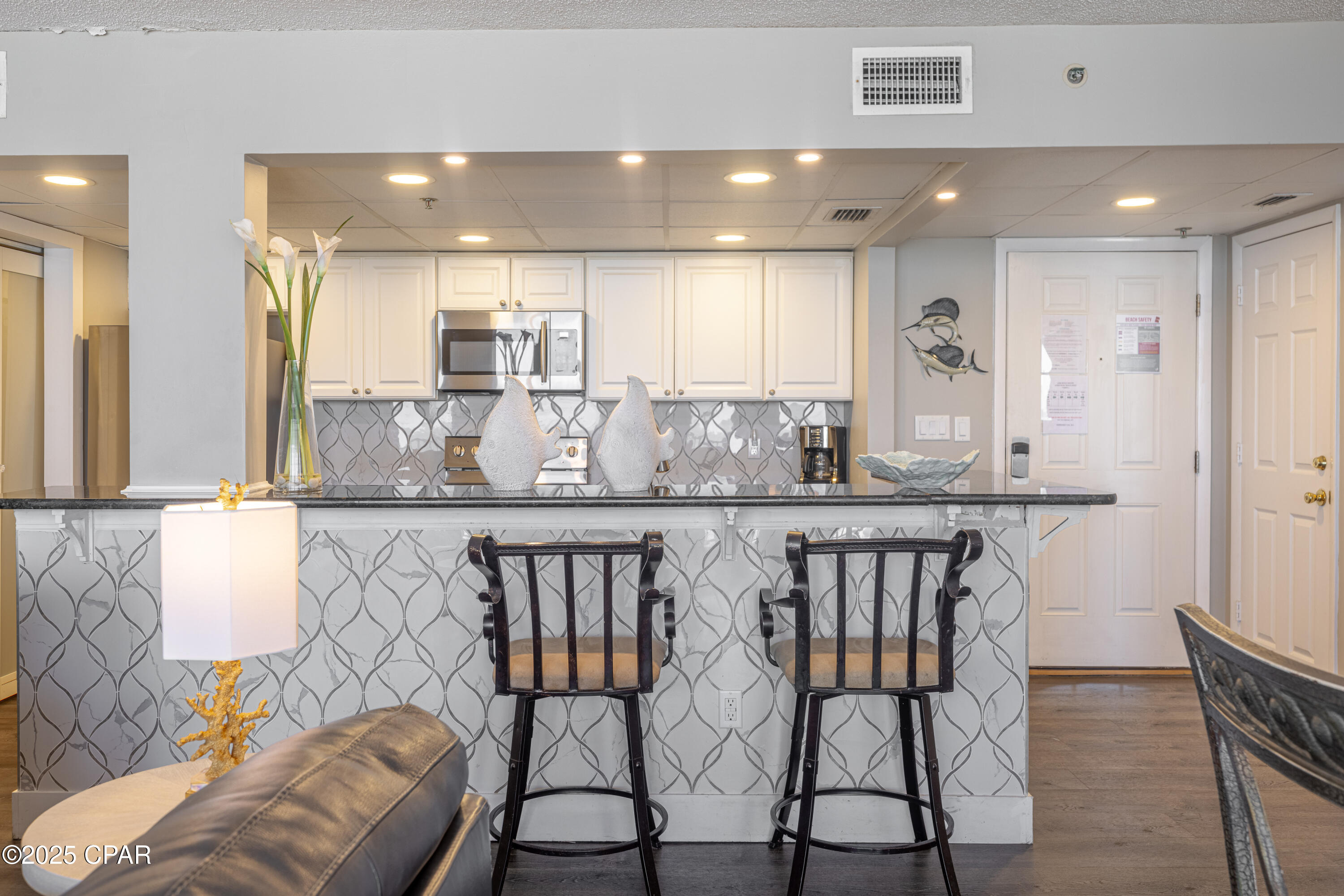 Long Beach Towers I - Residential