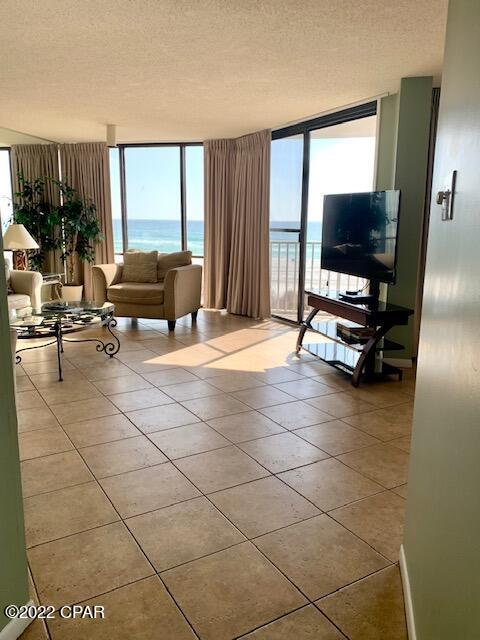 Leeward/Windward Condo - Residential