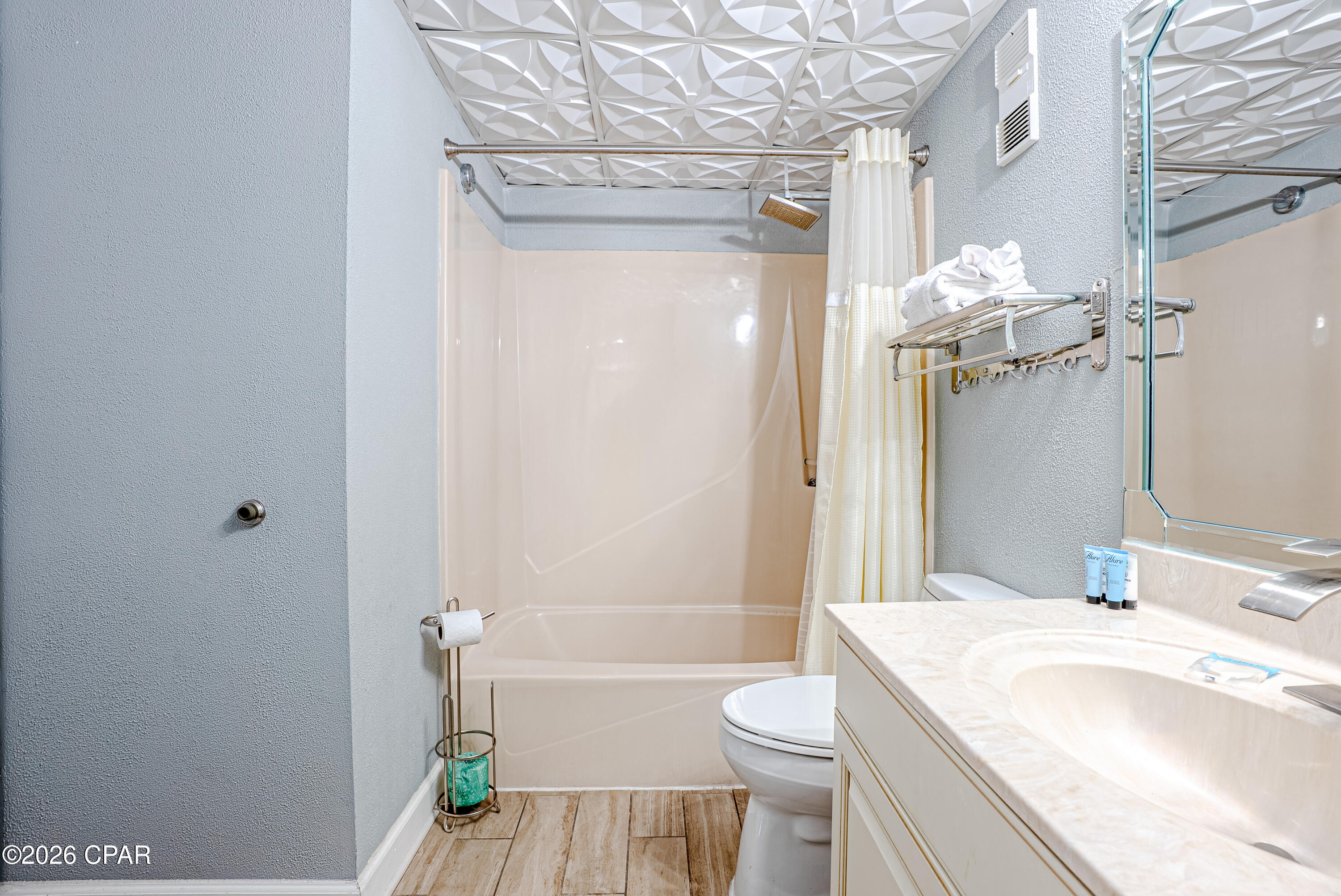 Edgewater Tower I - Residential