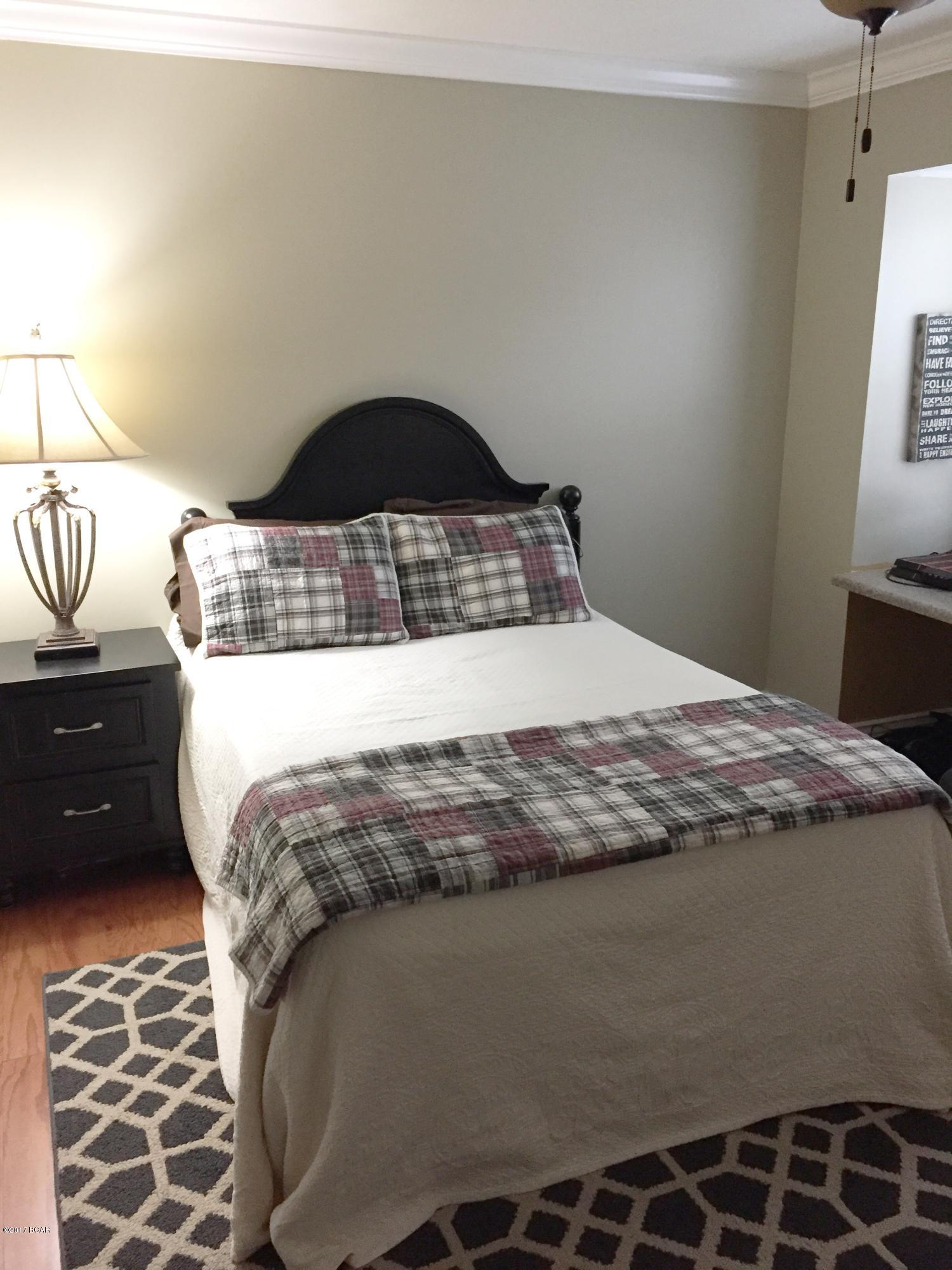 Harbour Towne - Residential