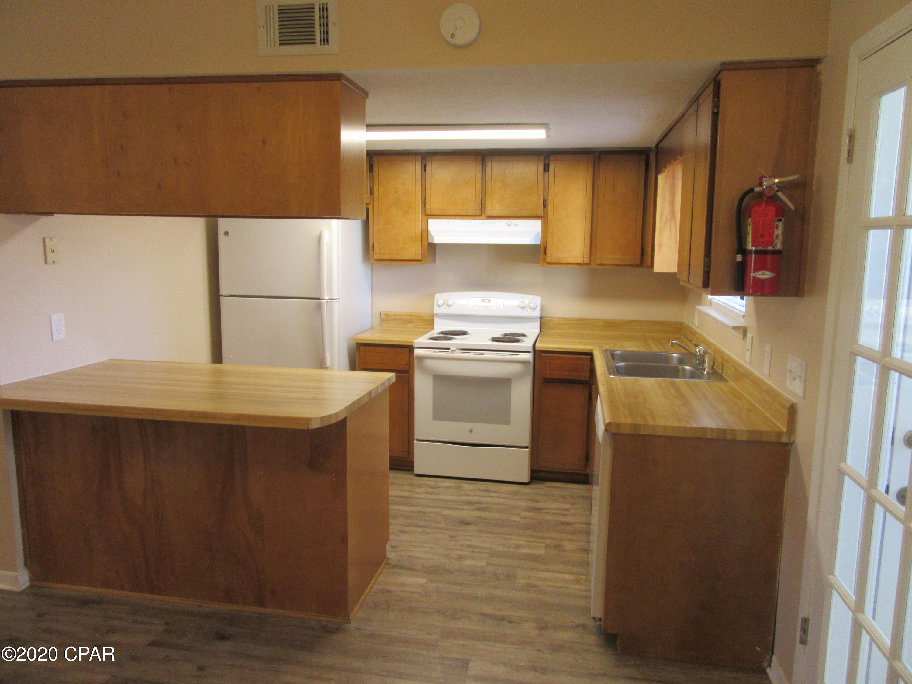 [No Recorded Subdiv] - Residential Lease