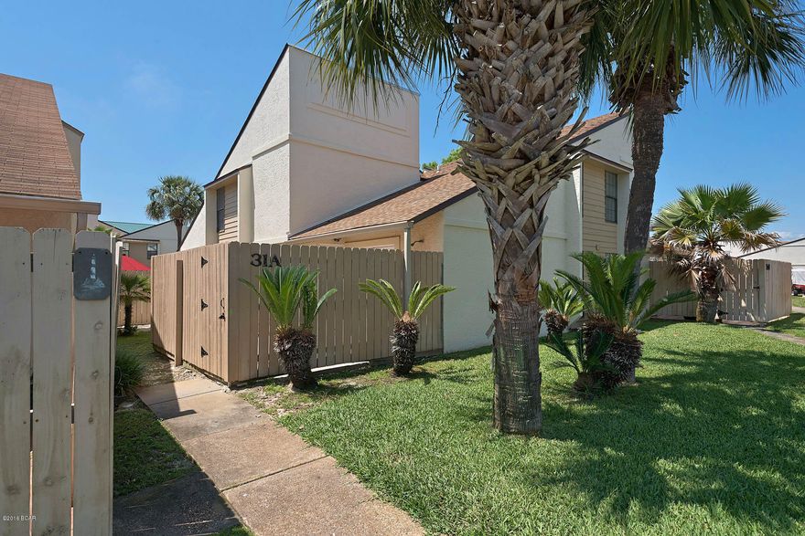 Nice, corner unit in the resort community of Horizon South. New hardwood flooring in living area. Washer/dryer approx. 6 months old, all the following relatively new: Refrigerator, Dishwasher, and Oven. Hot water heater and a/c including air handler about 4 years old. Unit ready to go! Horizon South is a gated community located a couple of miles west of Pier Park with deeded beach access and has great amenities including: 4 pools, kiddie pool, spa, tennis courts, mini golf, shuffleboard, community room with pool tables, exercise room and basketball court. Square footage and additional information to be verified by Buyer.