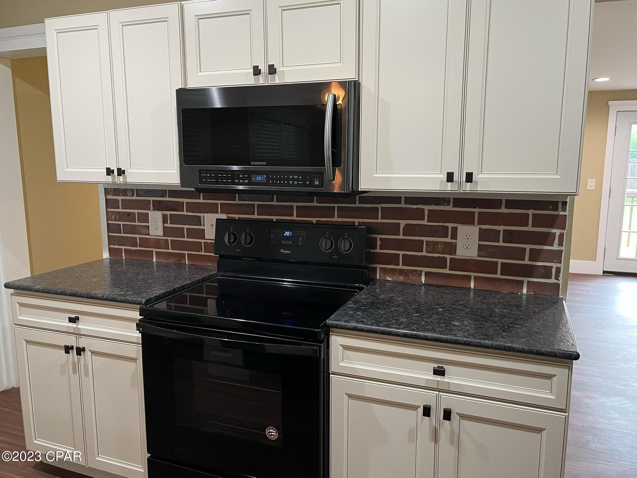 Bunkers Cove - Residential Lease