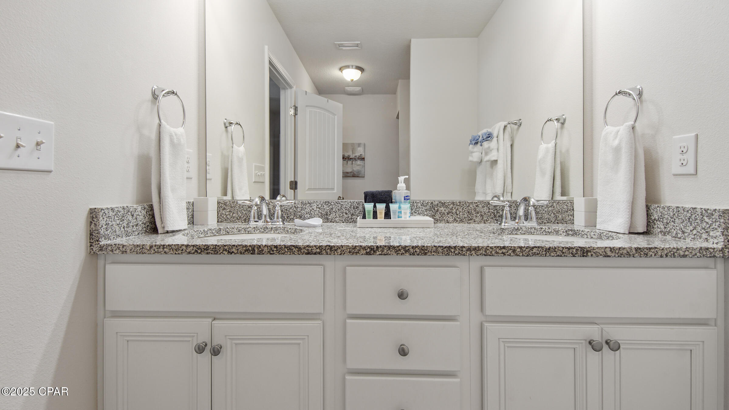 Hathaway Townhomes - Residential Lease