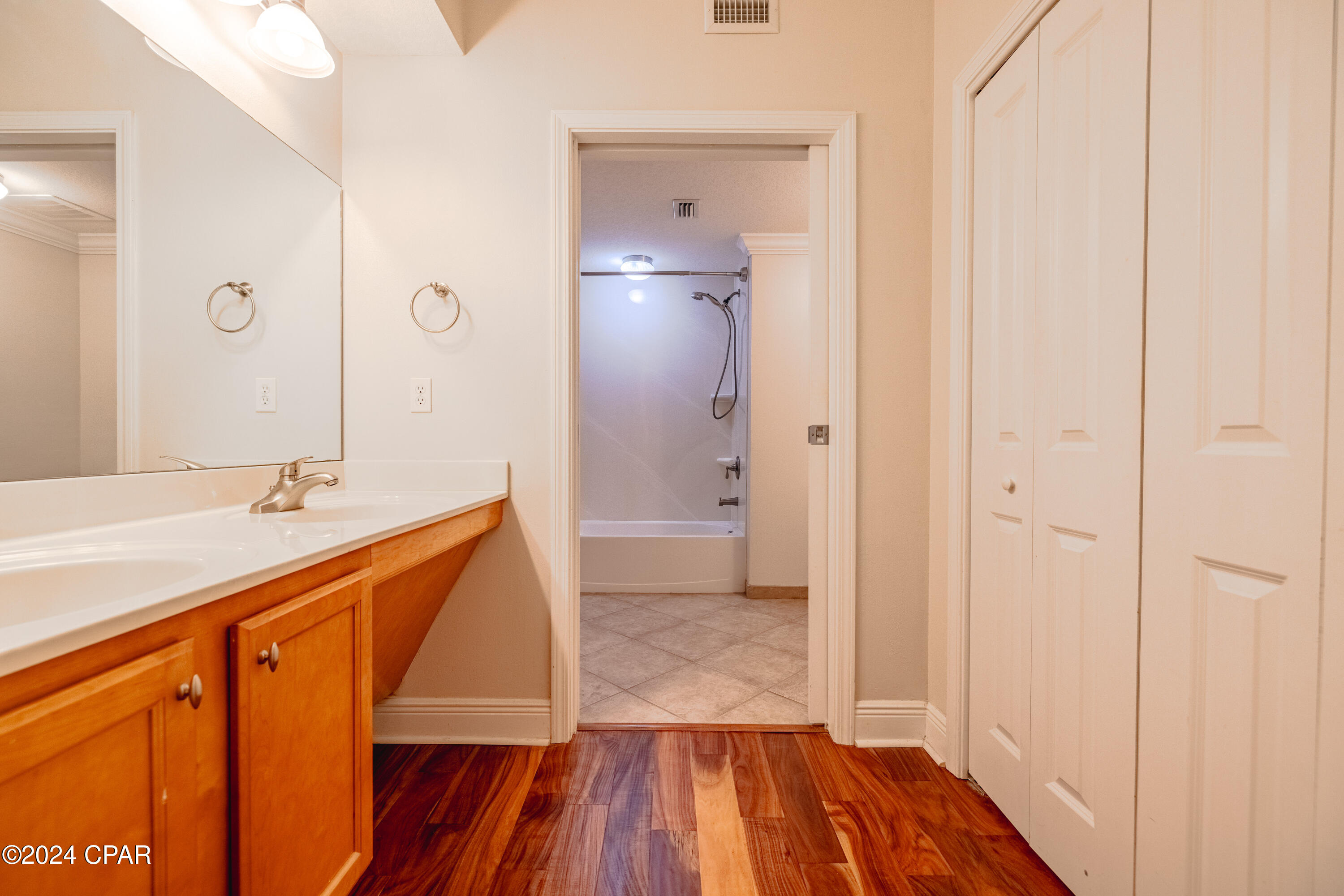 Magnolia Bay Club - Residential