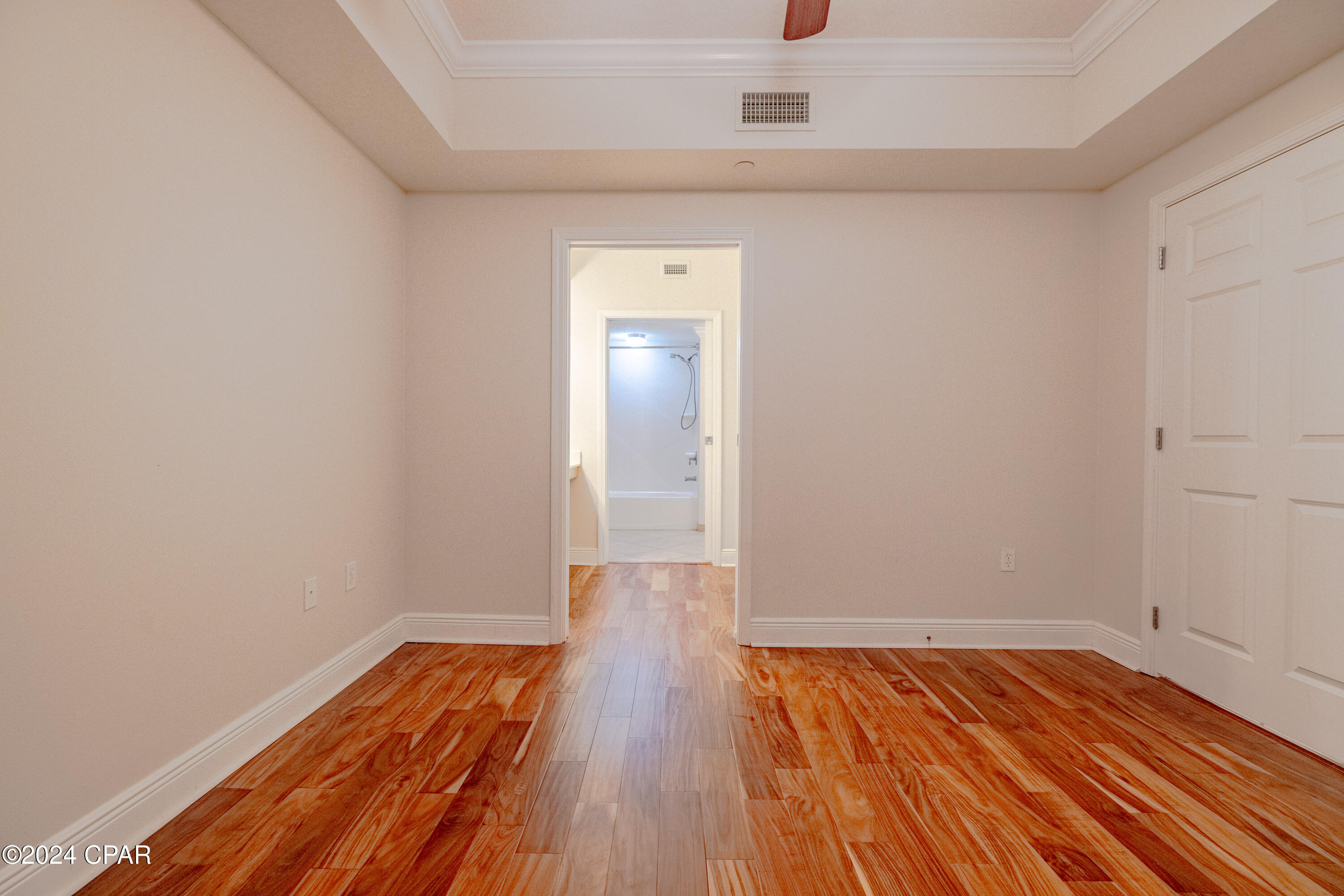 Magnolia Bay Club - Residential