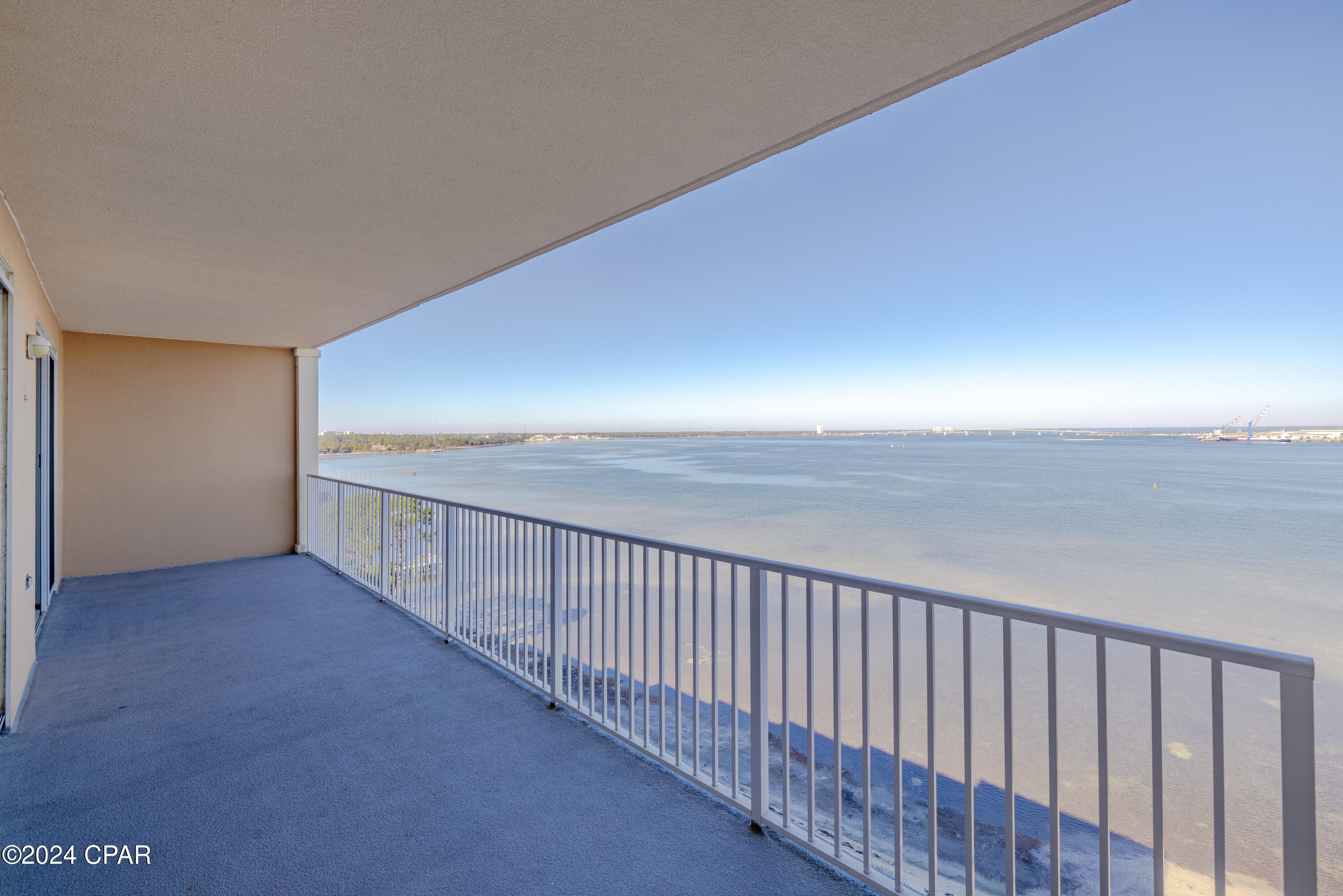 Magnolia Bay Club - Residential