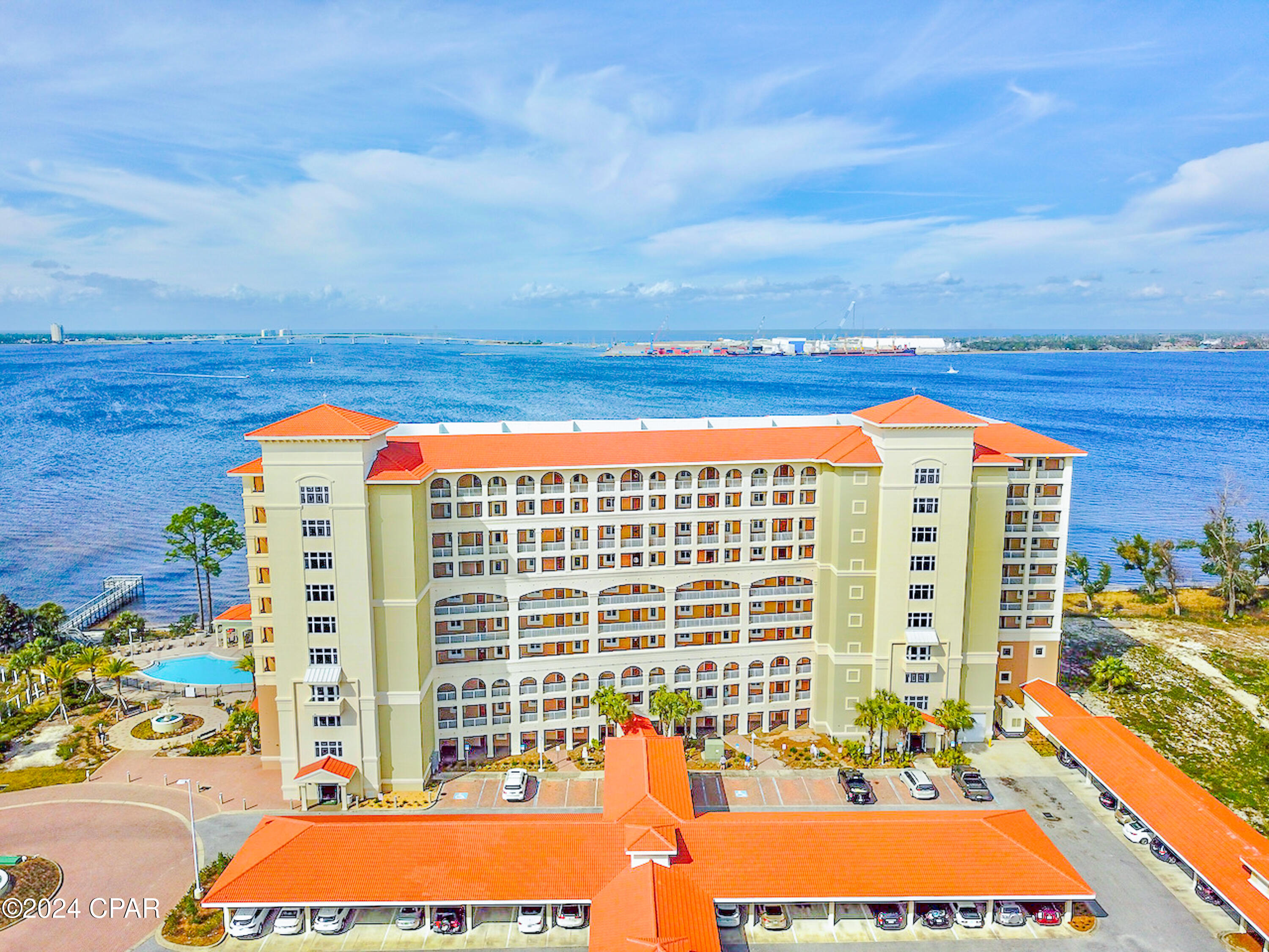 Magnolia Bay Club - Residential