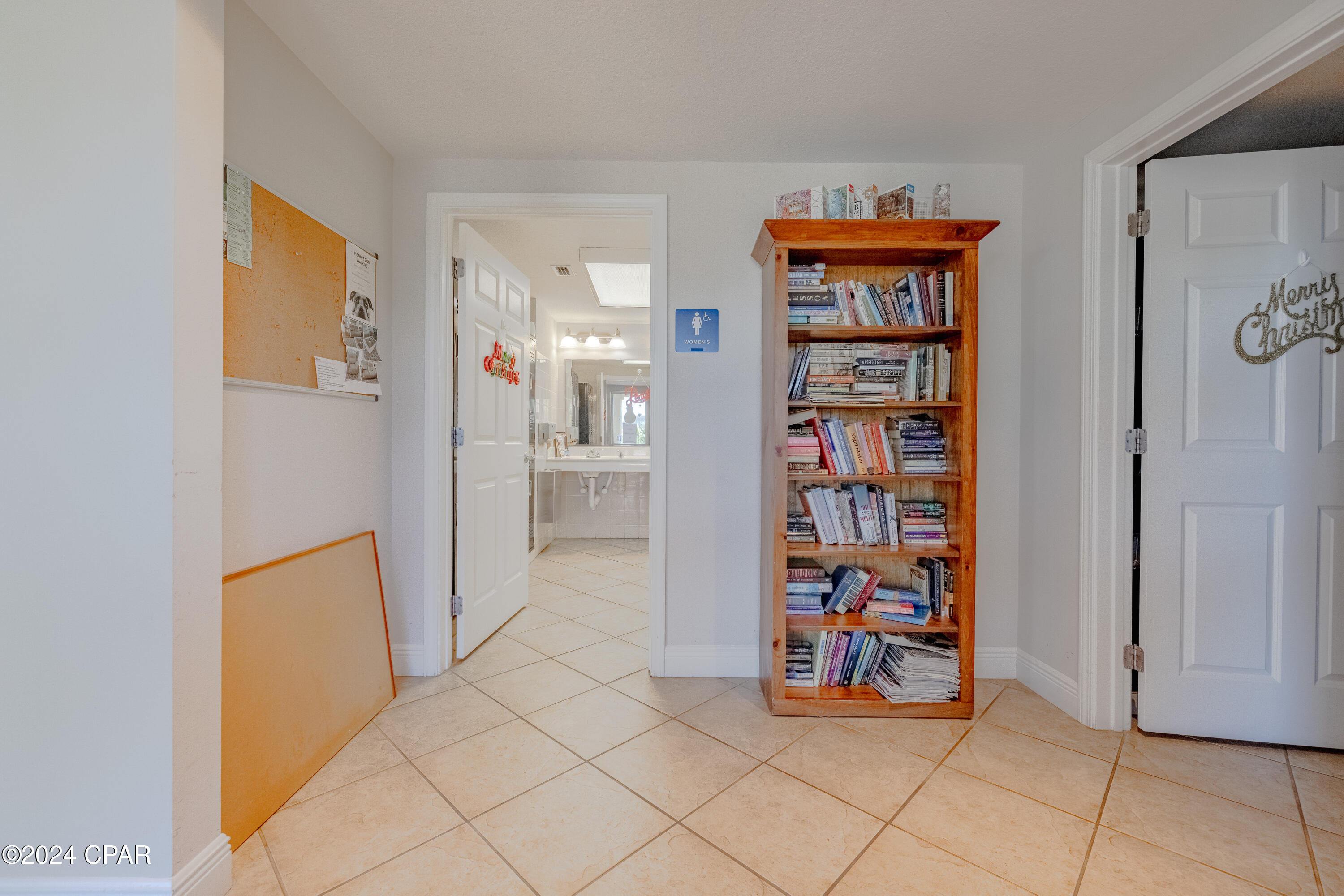 Magnolia Bay Club - Residential