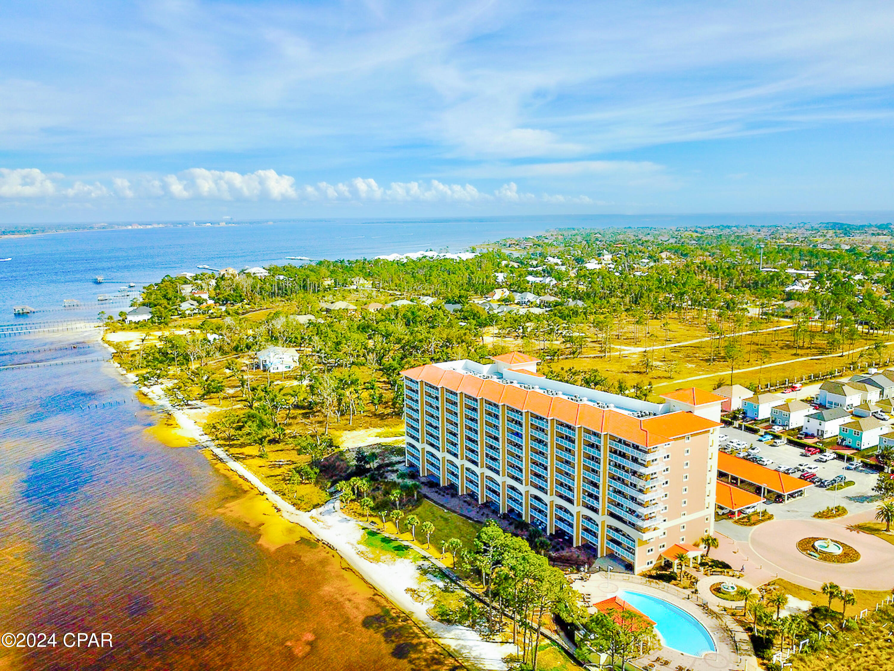 Magnolia Bay Club - Residential