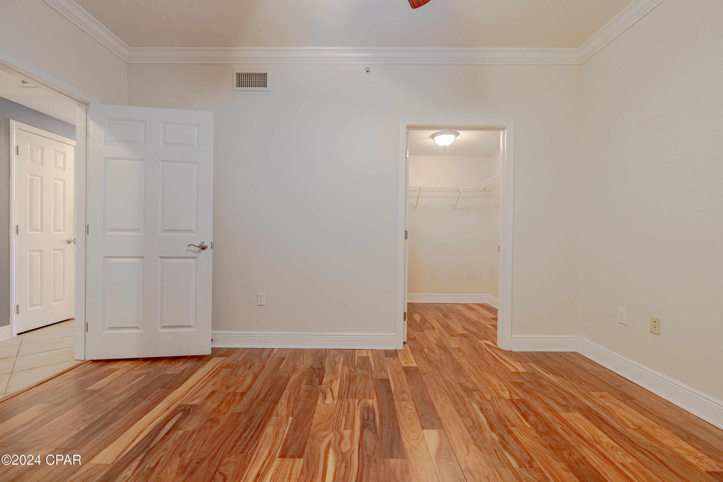 Magnolia Bay Club - Residential