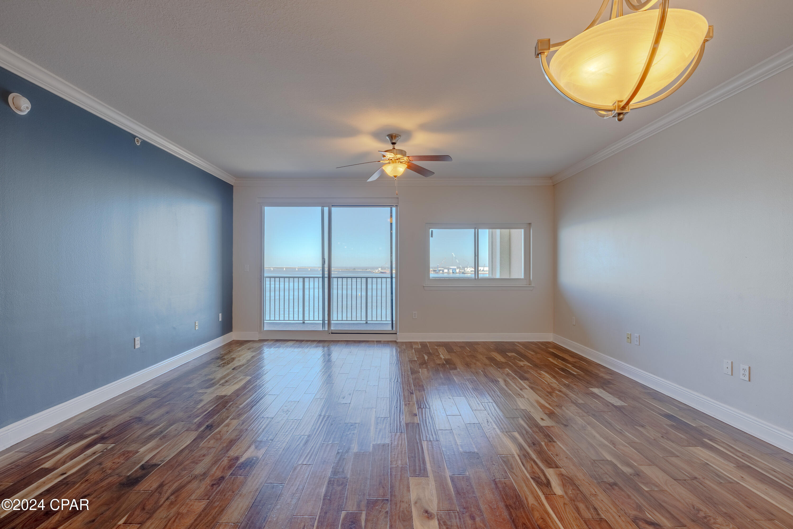 Magnolia Bay Club - Residential