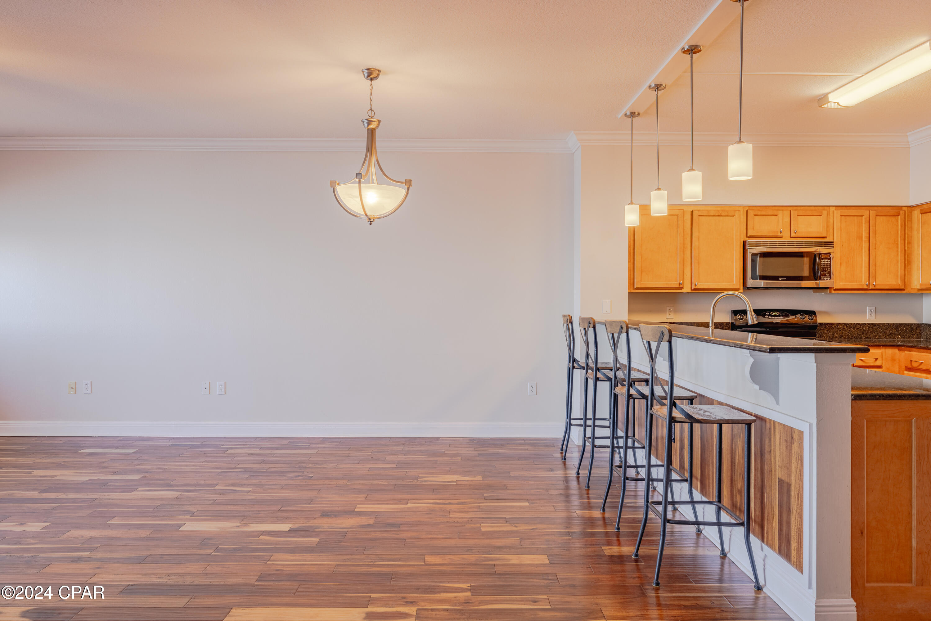 Magnolia Bay Club - Residential