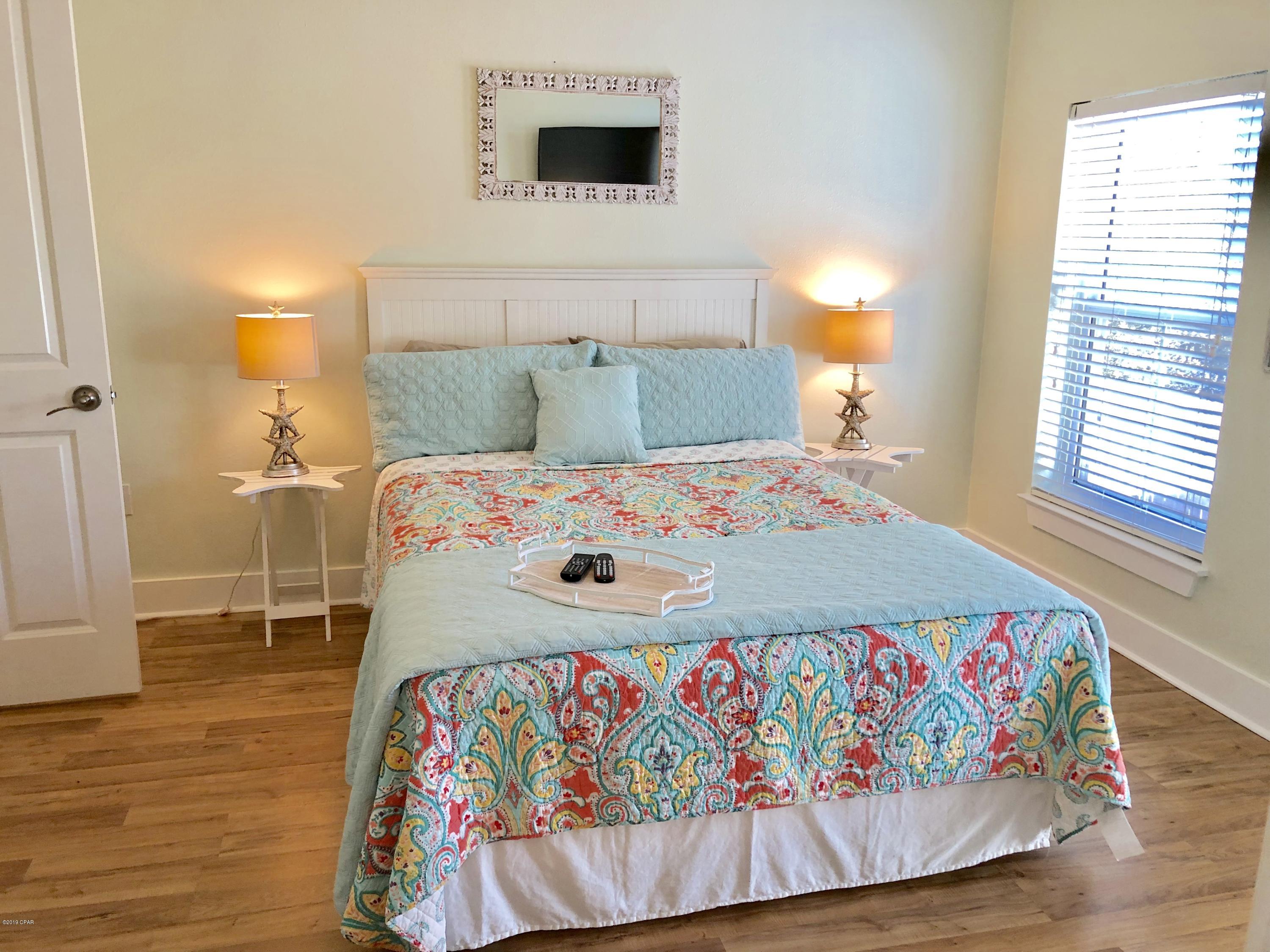 Casa Del Mar - Residential