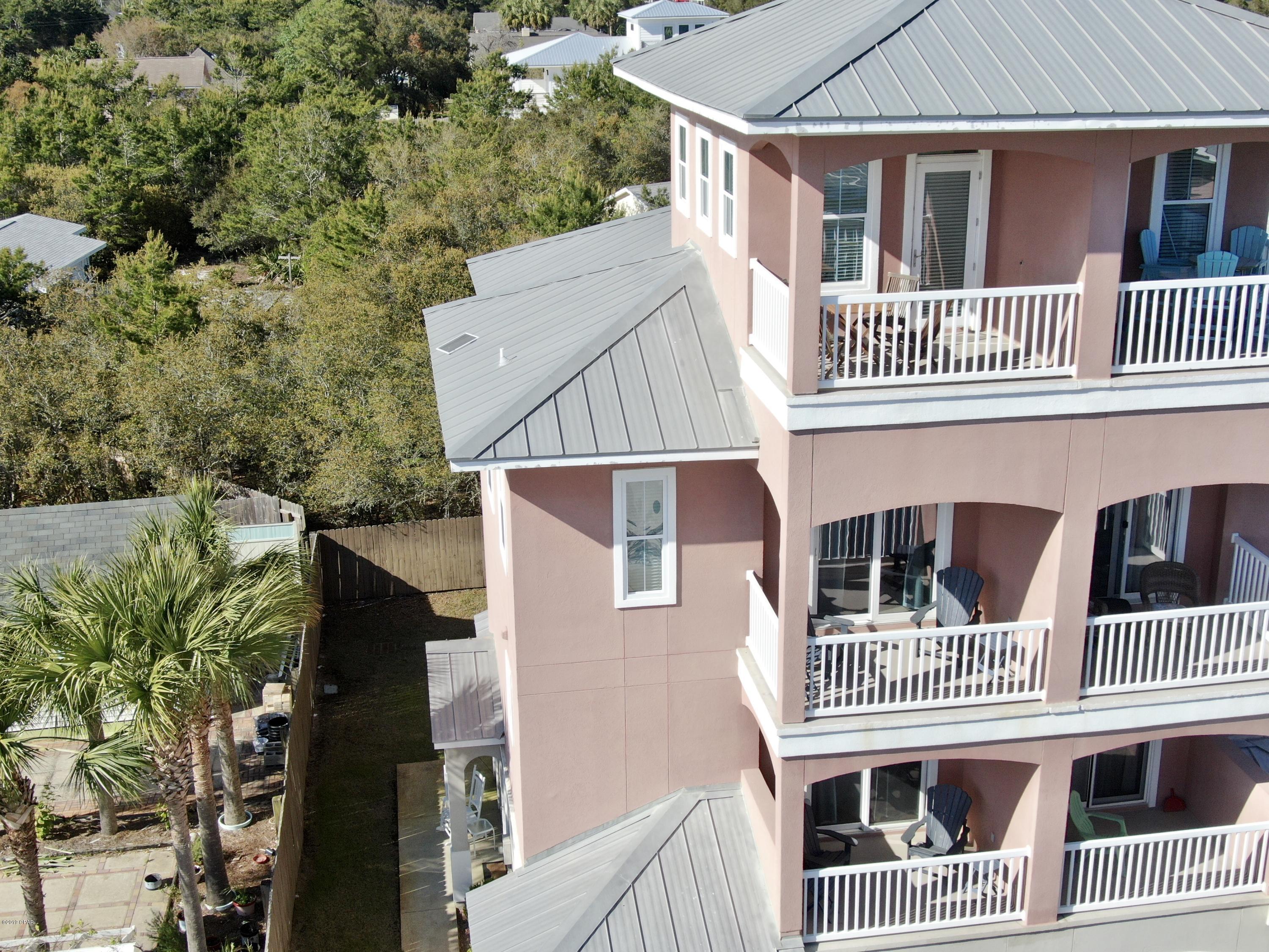 Casa Del Mar - Residential