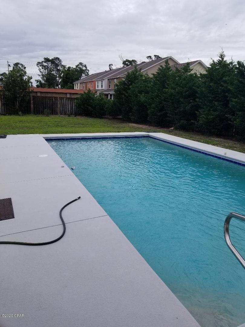 North Lagoon Oaks 8th Add - Residential