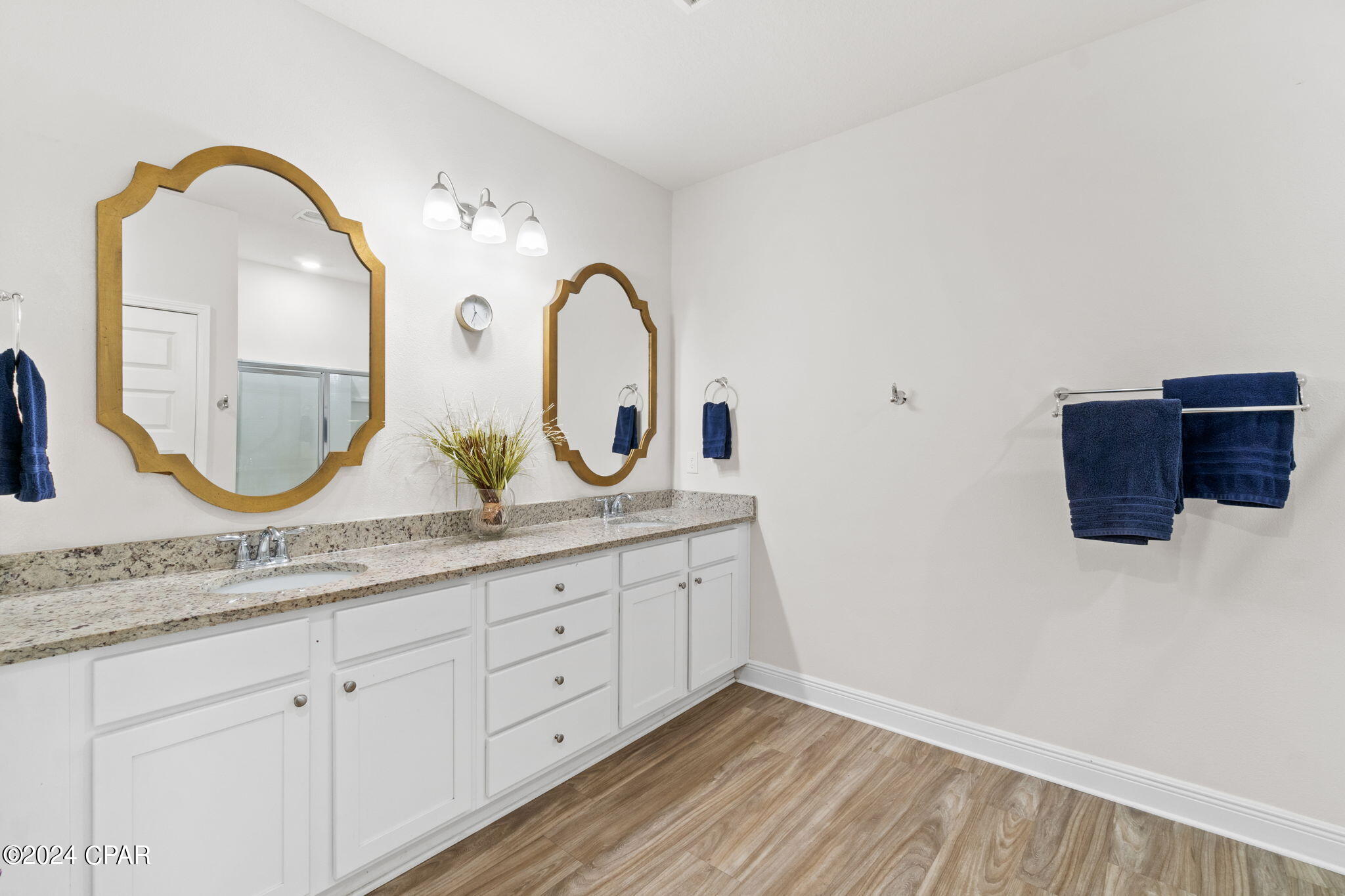 Emerald Cove Villas - Residential