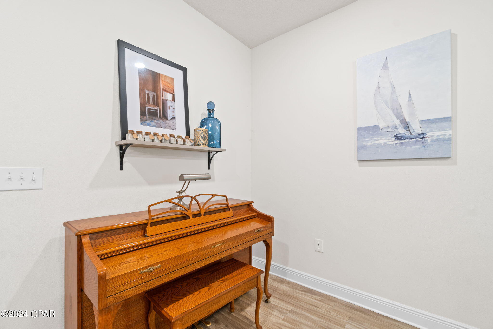 Emerald Cove Villas - Residential