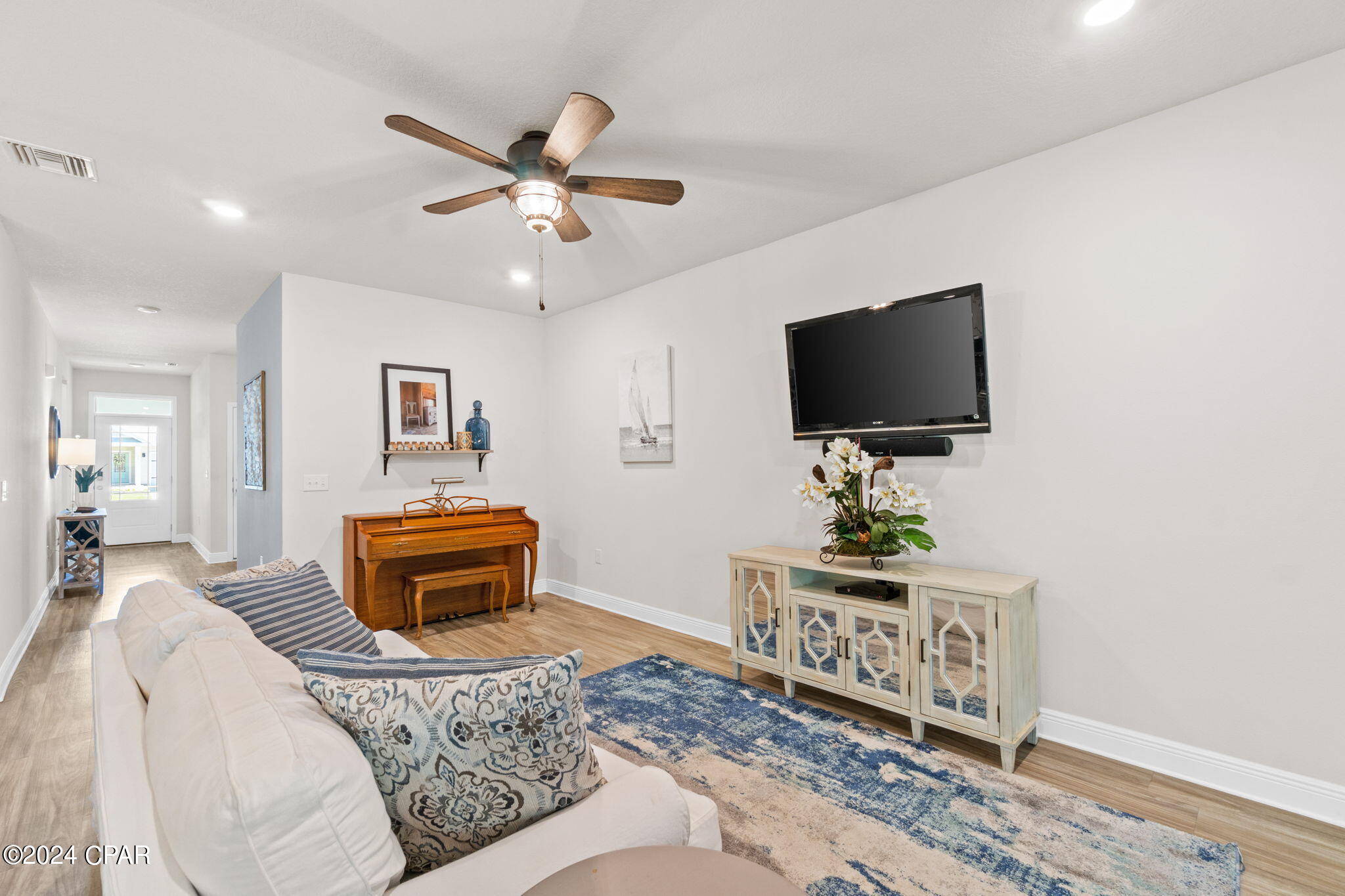 Emerald Cove Villas - Residential