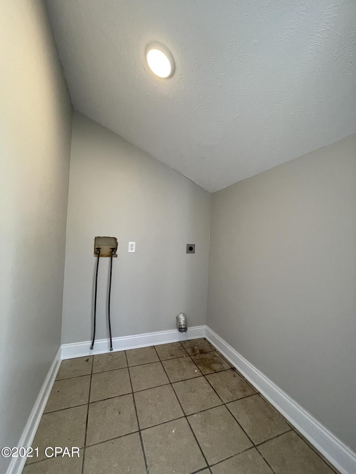 Ware Estate - Residential Lease