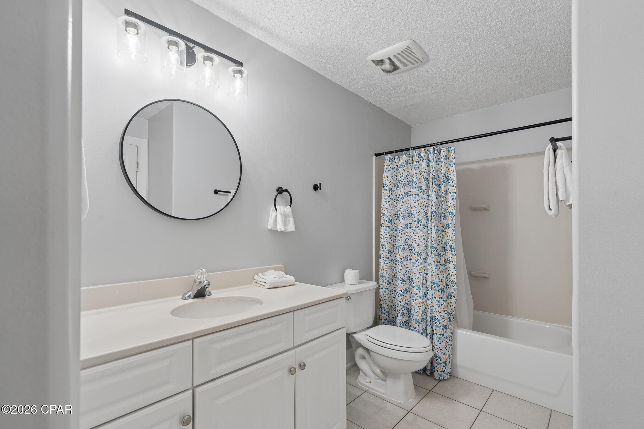 Twin Palms Resort - Residential