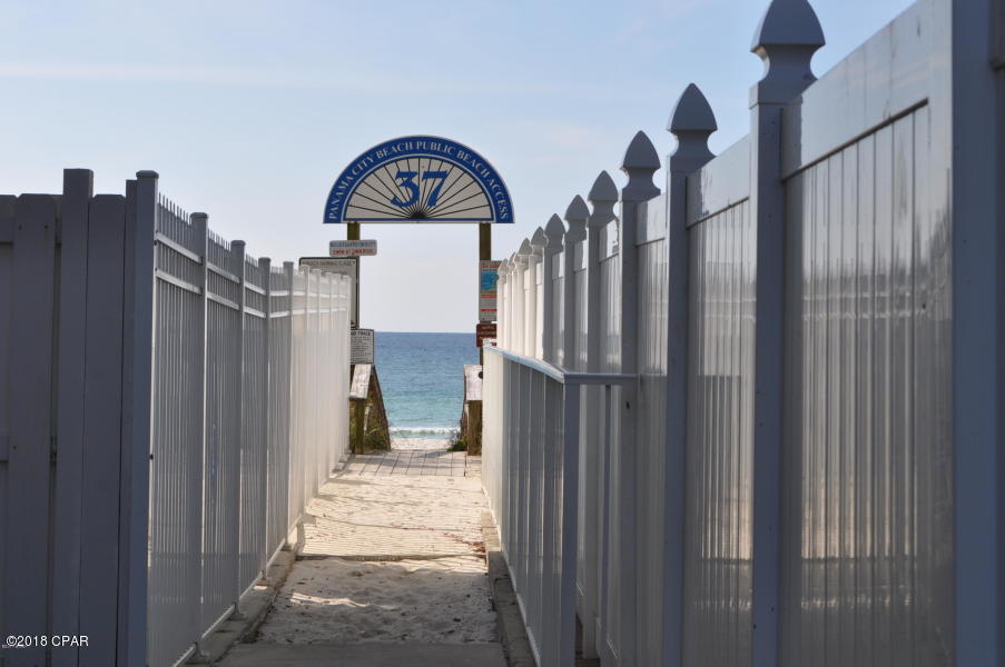 Long Beach 3rd - Land