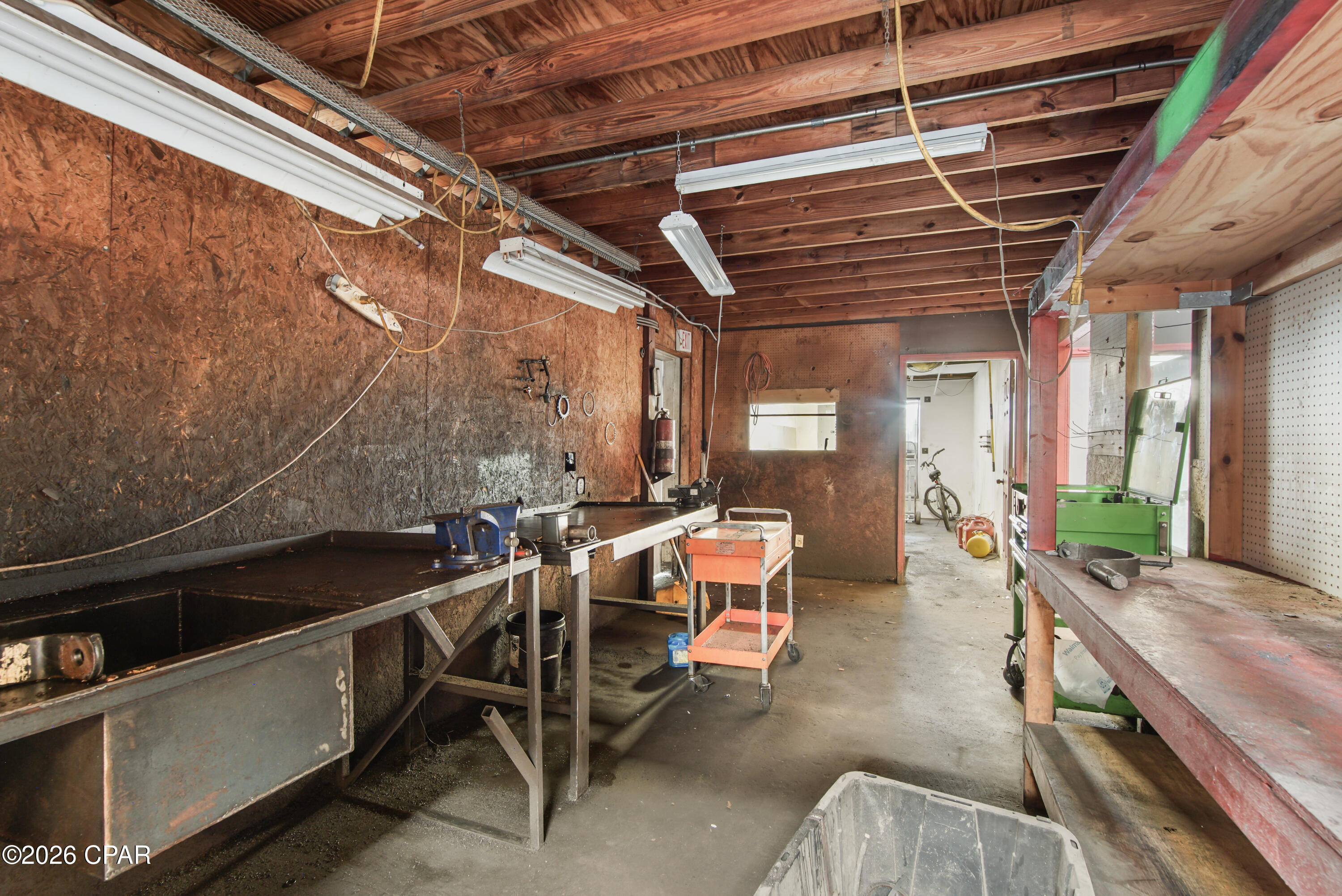 [No Recorded Subdiv] - Commercial Sale