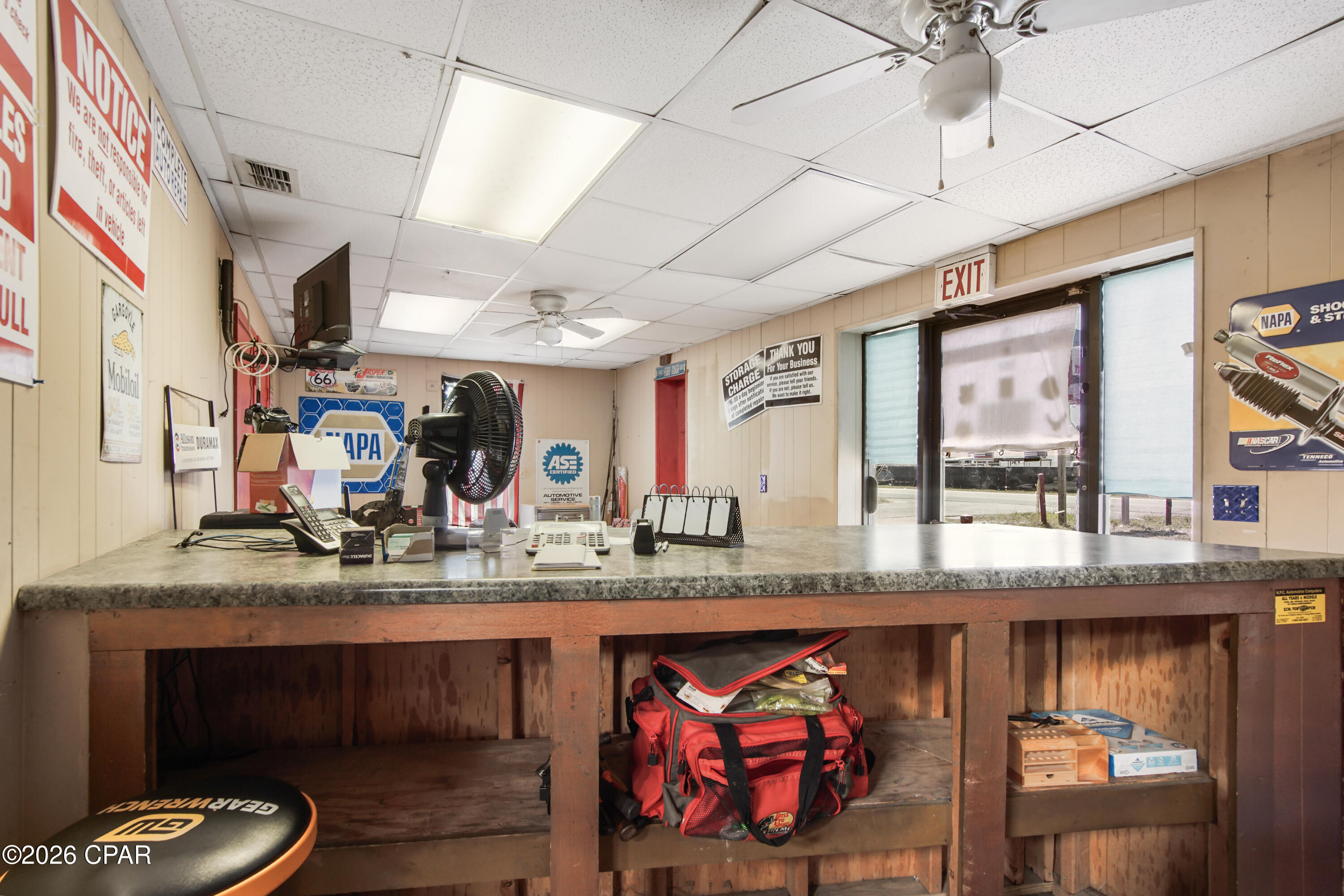 [No Recorded Subdiv] - Commercial Sale